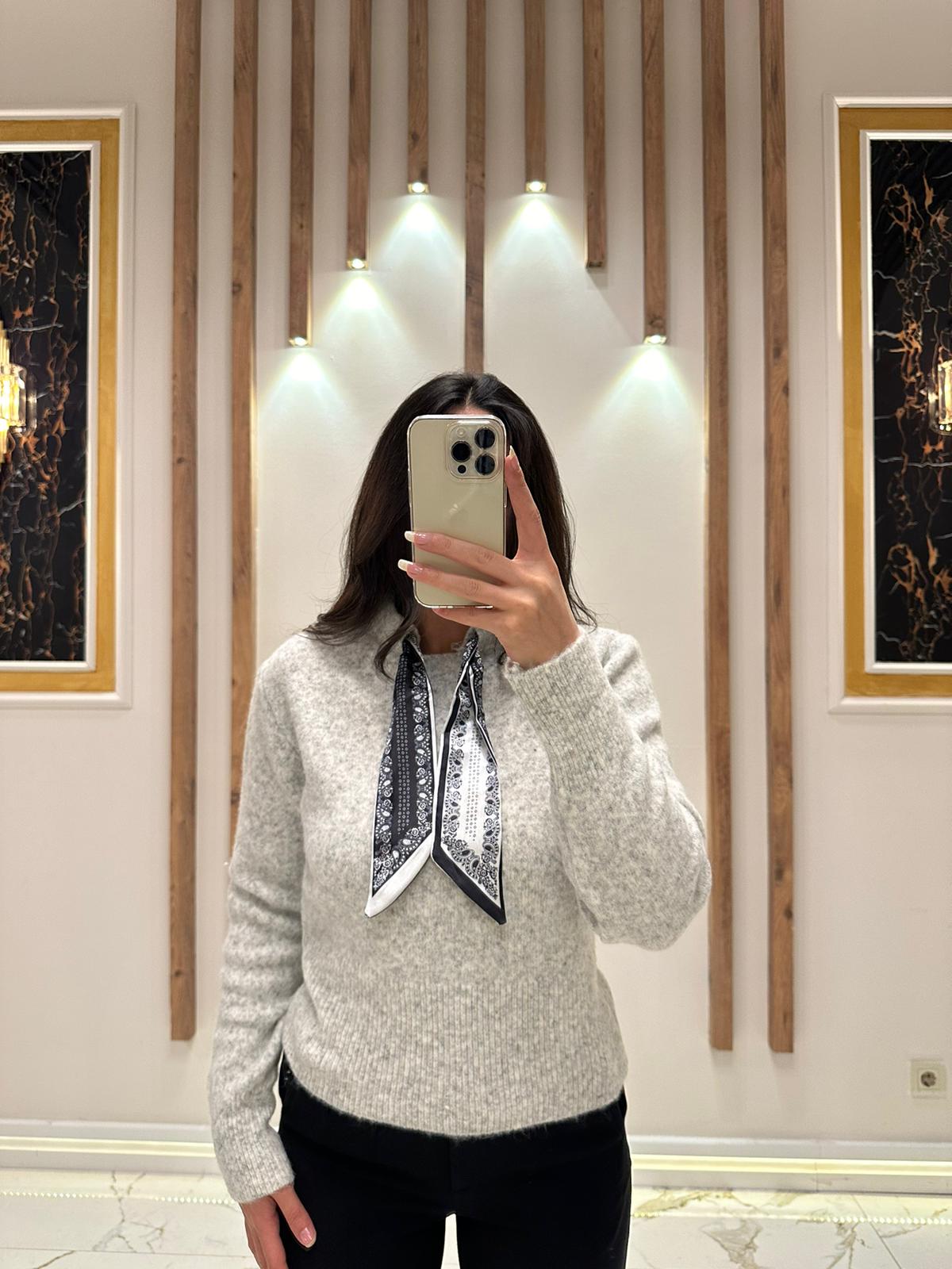 Fular Detaylı Soft Triko - Gri