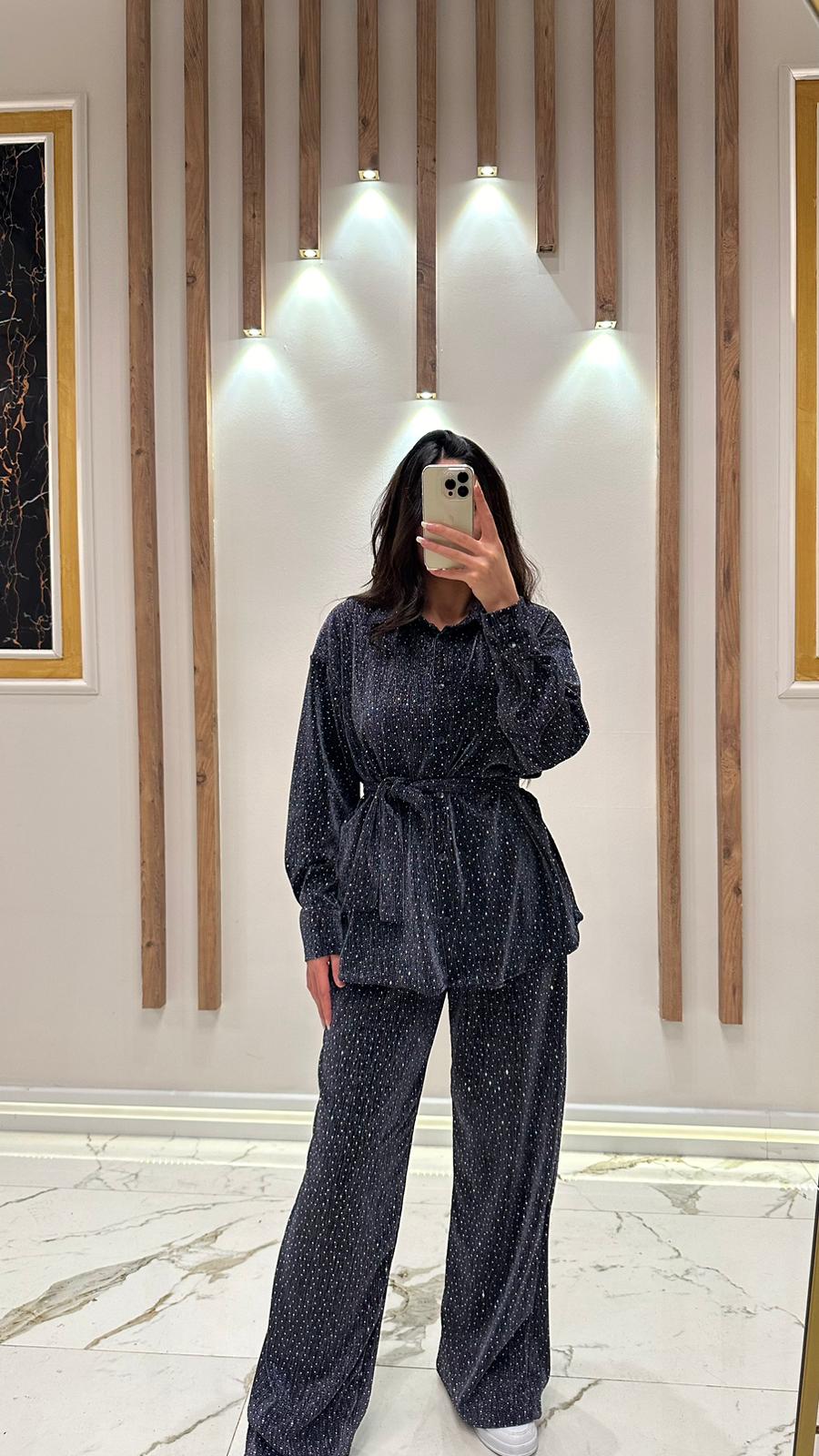 Parıltılı Taş Detaylı Takım - Gümüş