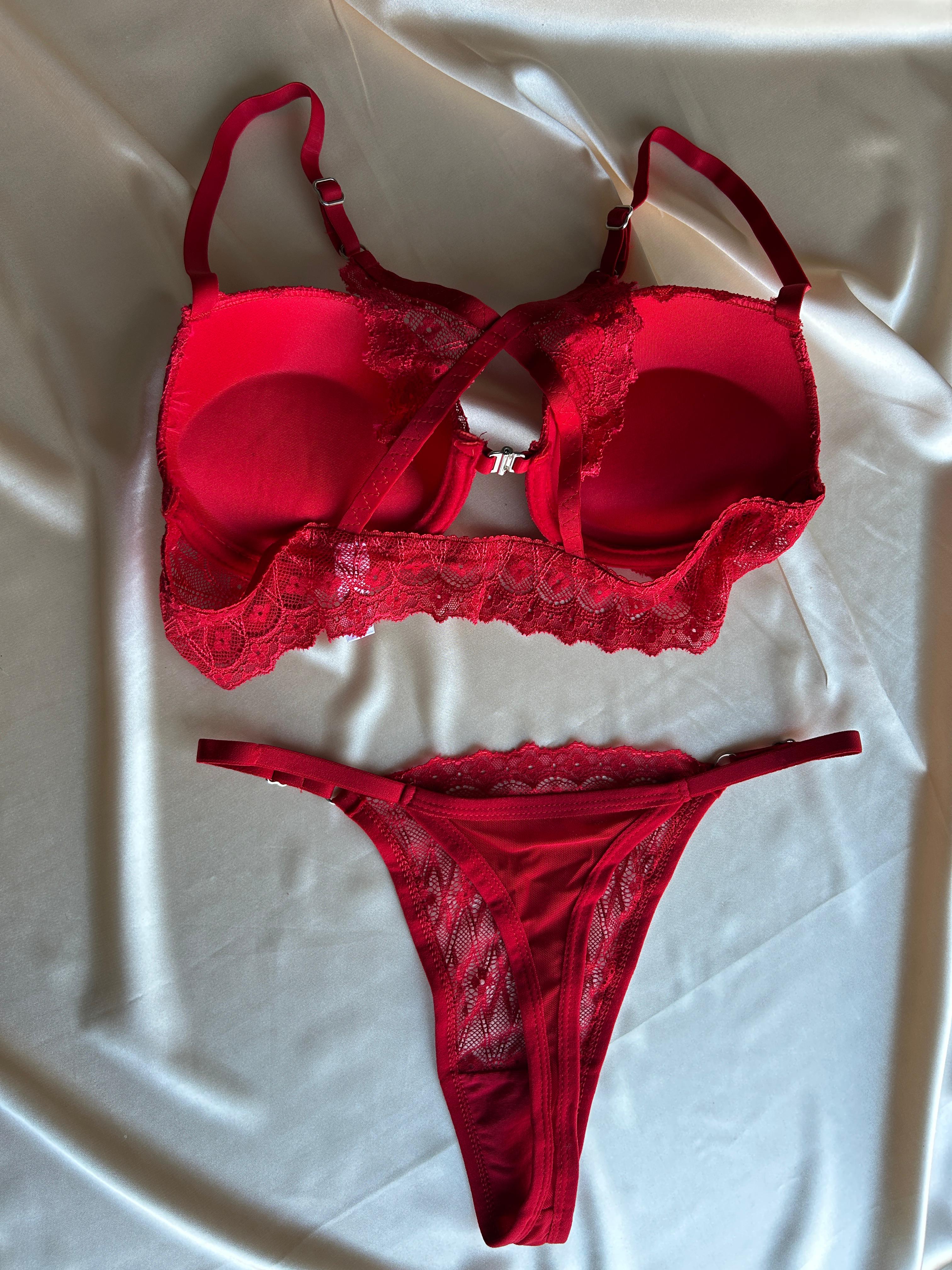 BUTTERFLY DESTEKLİ SÜTYEN TAKIMI