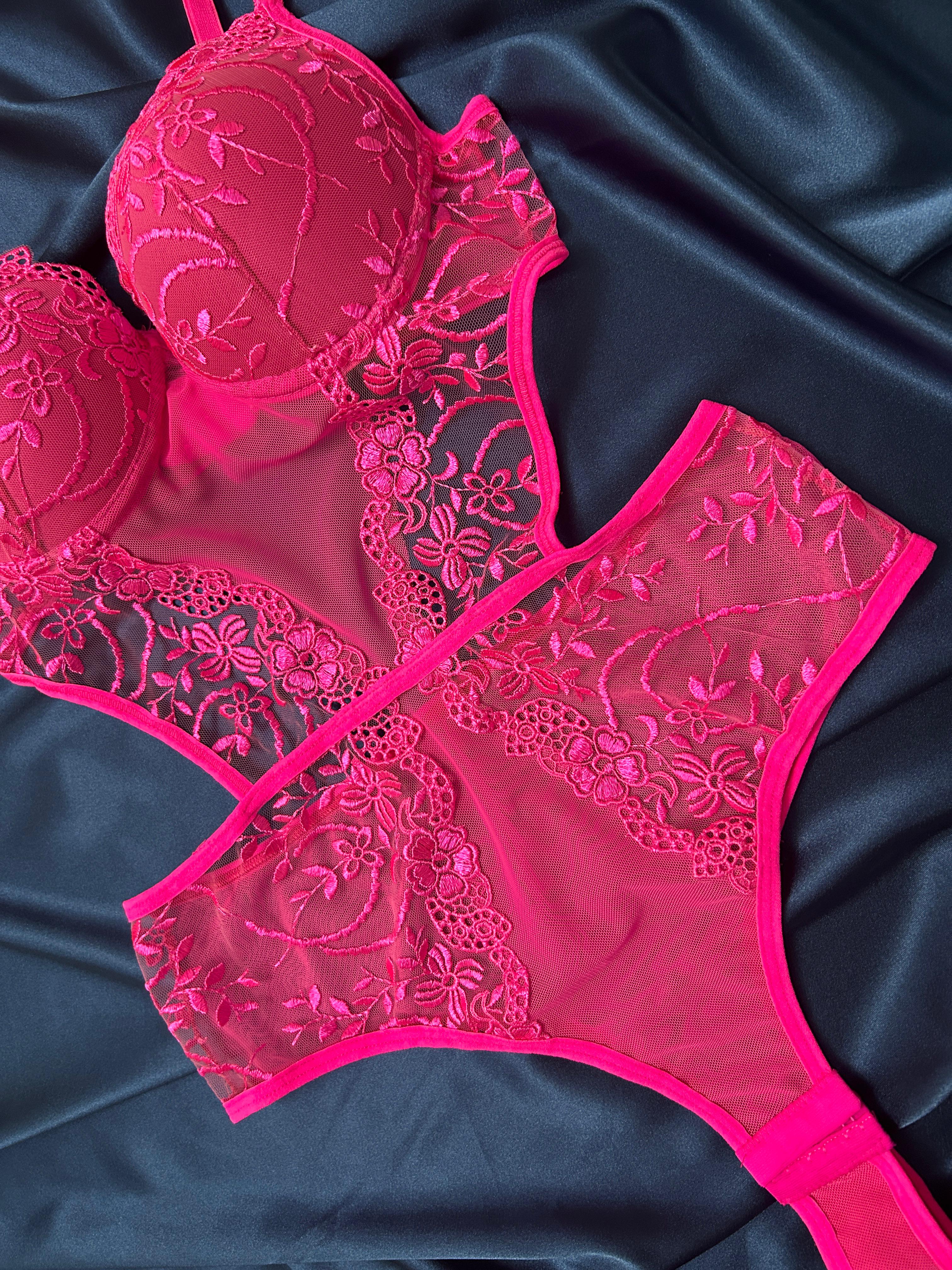 LİMERENCE DESTEKLİ BODYSUİT - NEON PEMBE