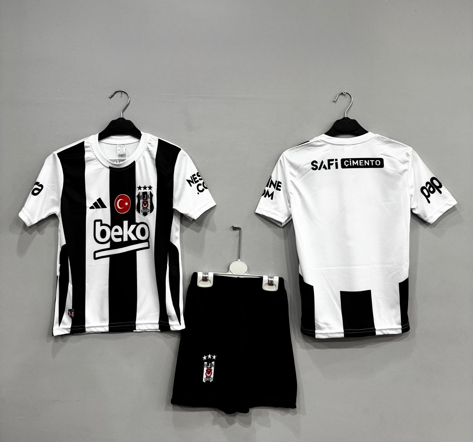 Bjk Çubuklu Alt Üst Takım