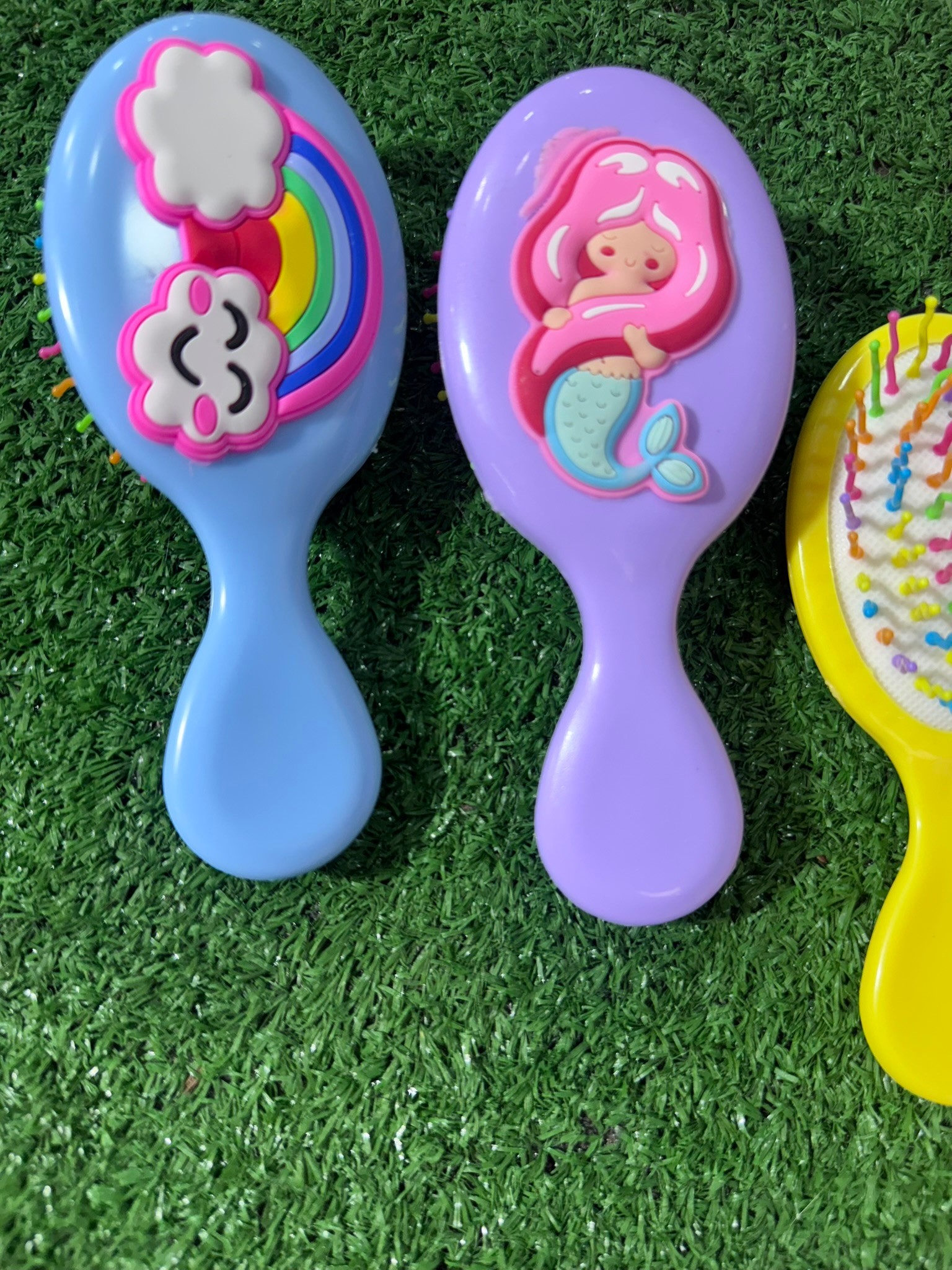 Kabartma Detayırlı Çocuk Saç Fırçası