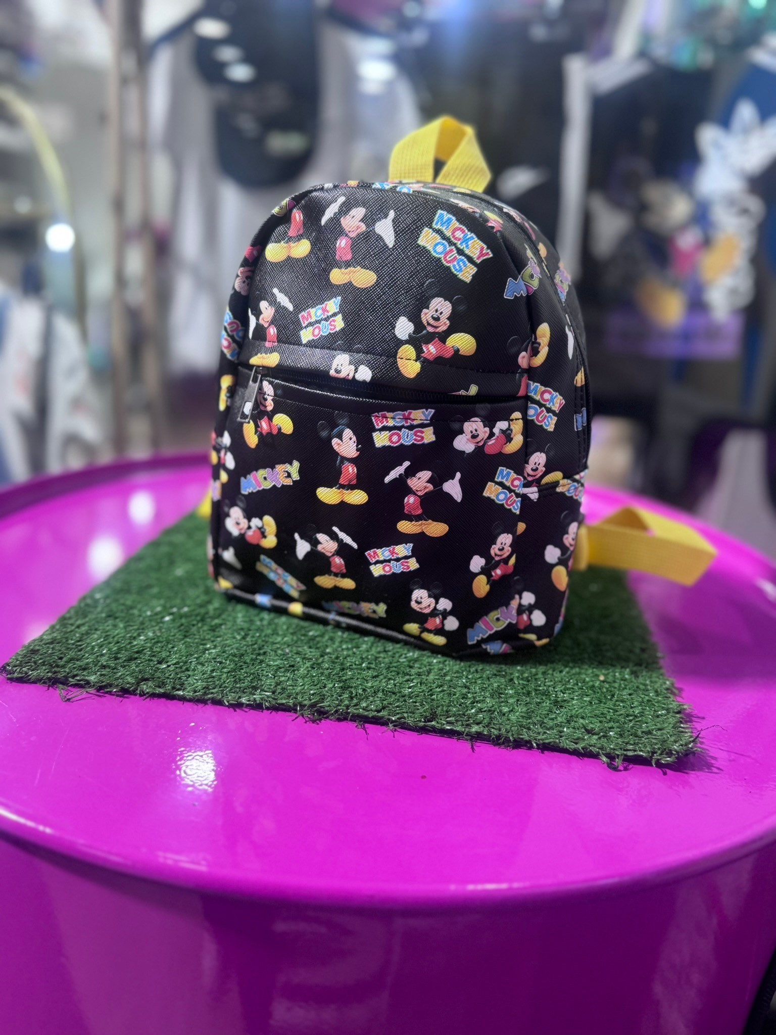 Karakter Desenli Mini Sırt Çantası