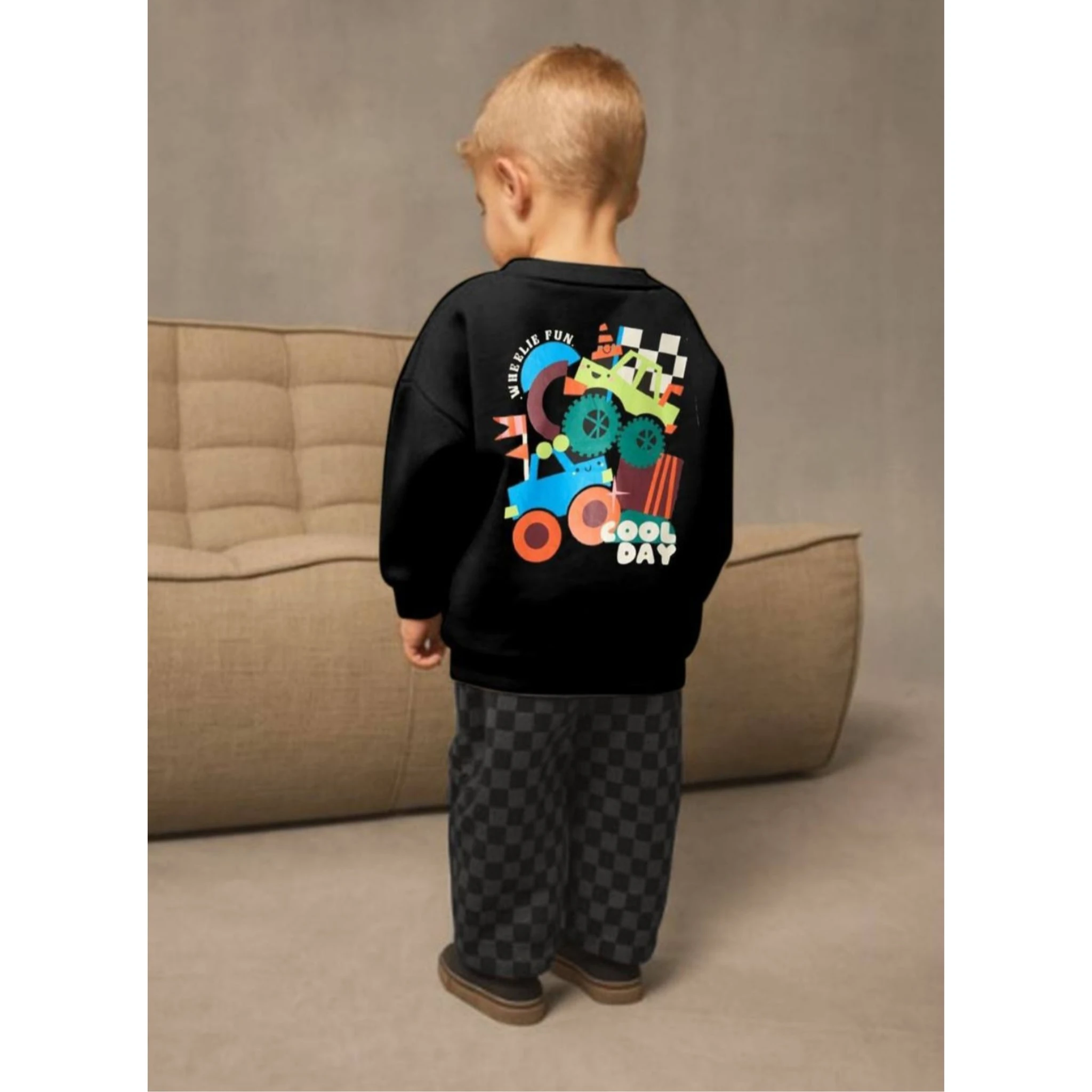 Siyah,Araba Baskılı Takım 