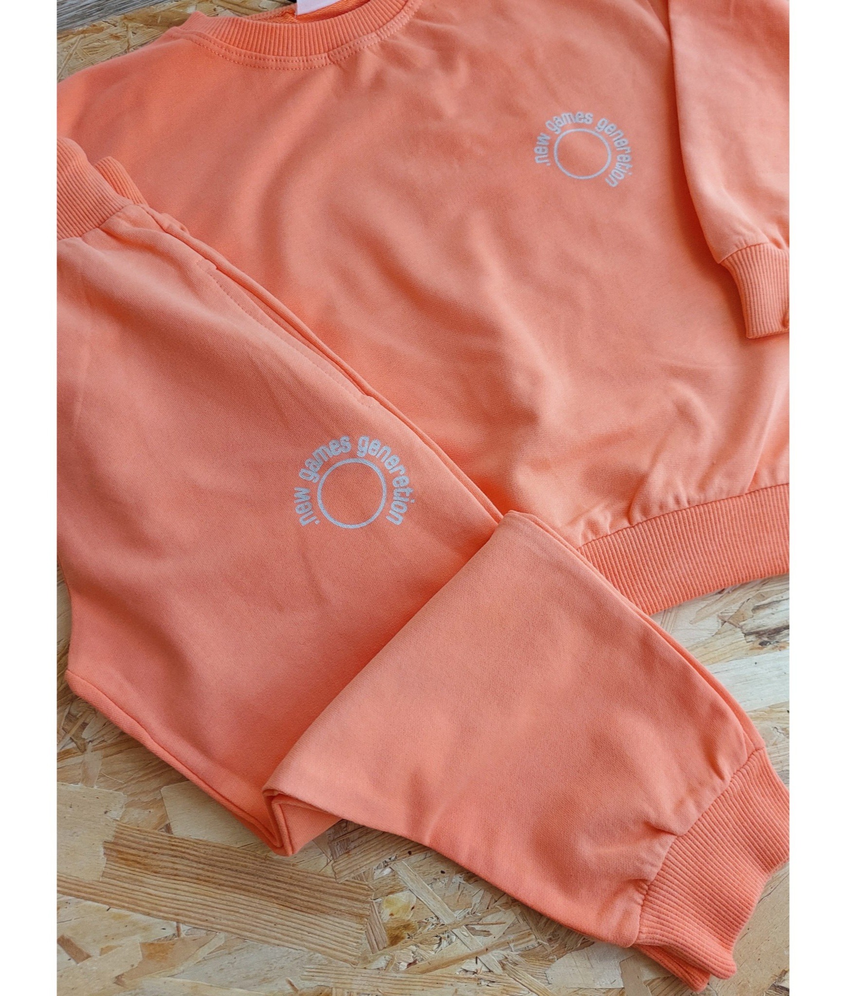 Turuncu Renk,Baskı Detaylı,2 İplik Şardonsuz, Unisex Takım
