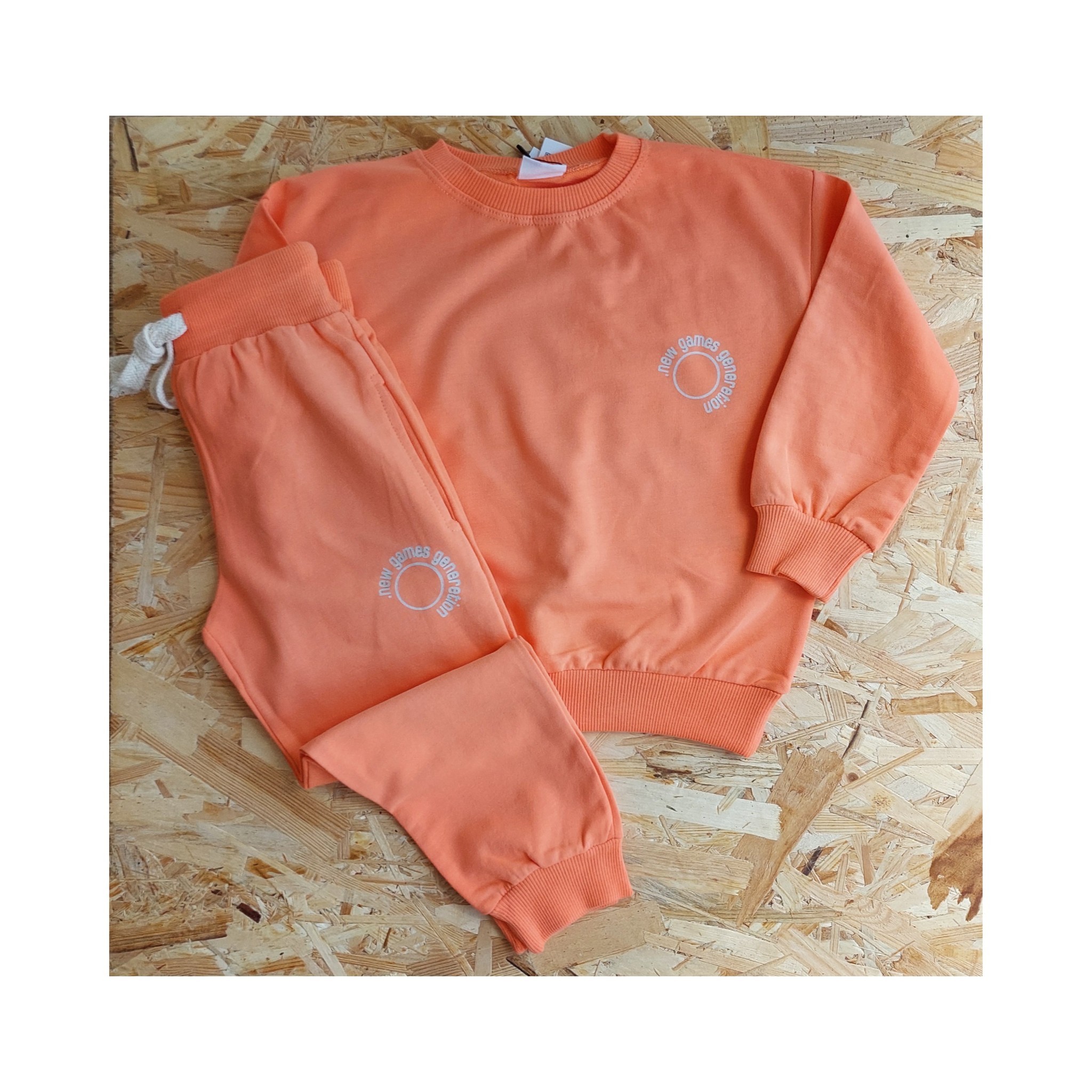 Turuncu Renk,Baskı Detaylı,2 İplik Şardonsuz, Unisex Takım