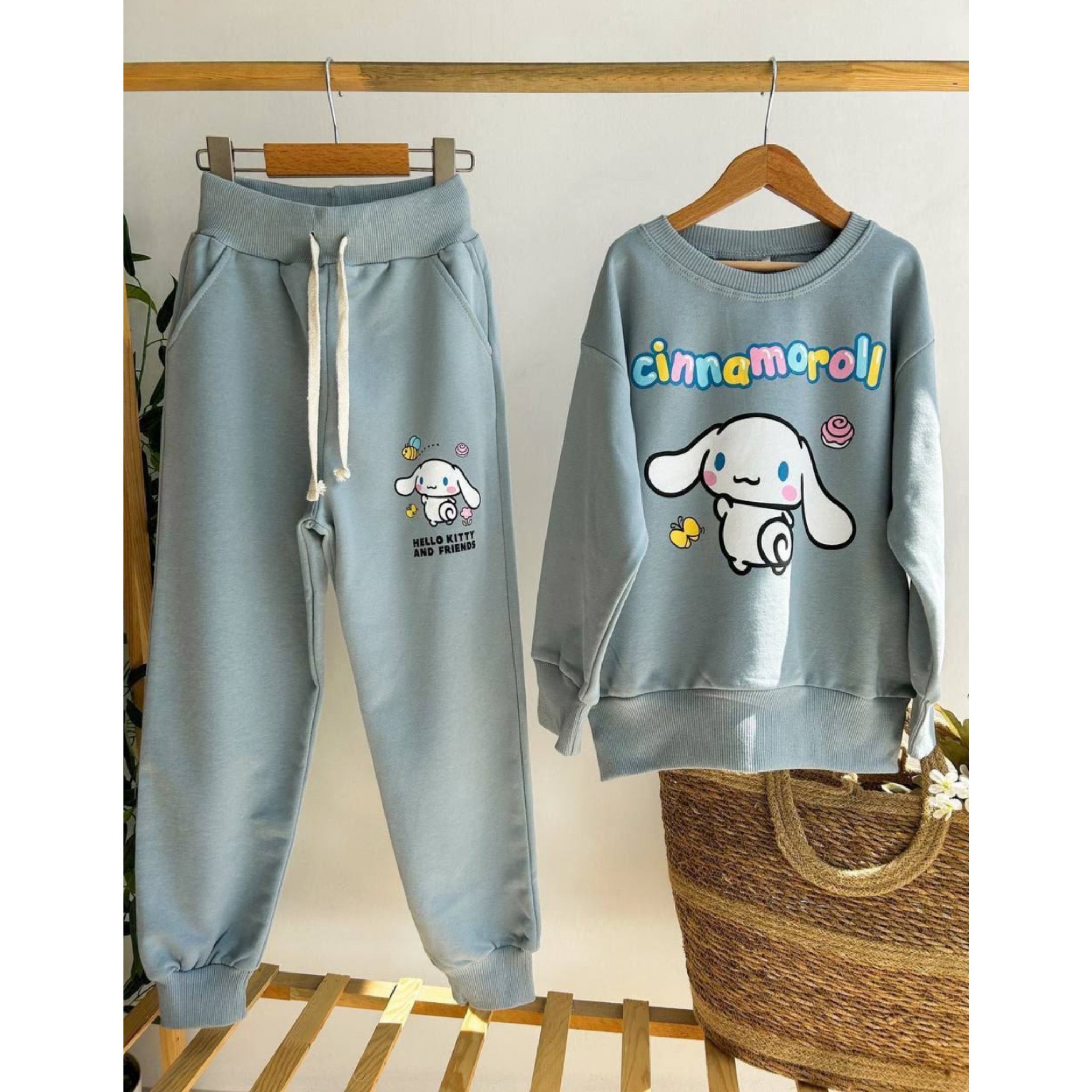 Gri Renk,Cinnamoroll Baskılı Eşofman Takımı