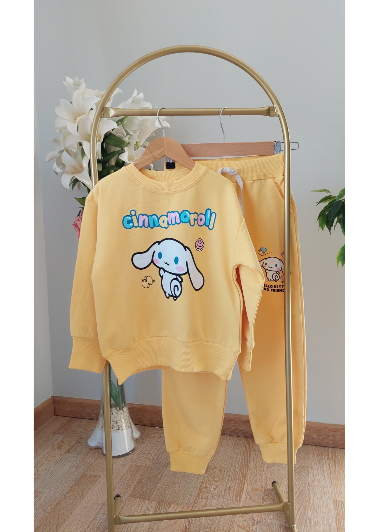 Sarı Renkli,Cinnamoroll Baskılı Eşofman Takımı