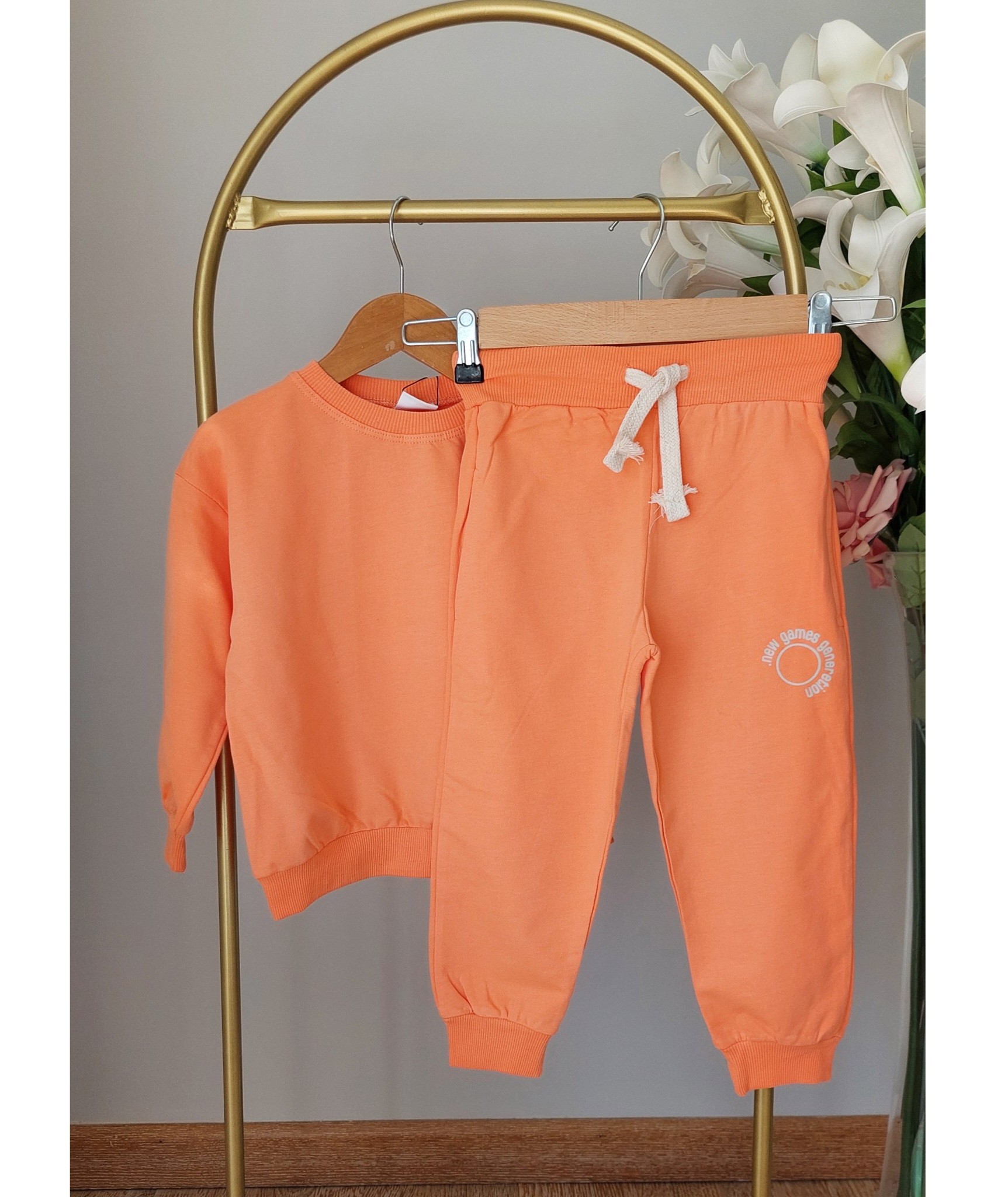 Turuncu Renk,Baskı Detaylı,2 İplik Şardonsuz, Unisex Takım