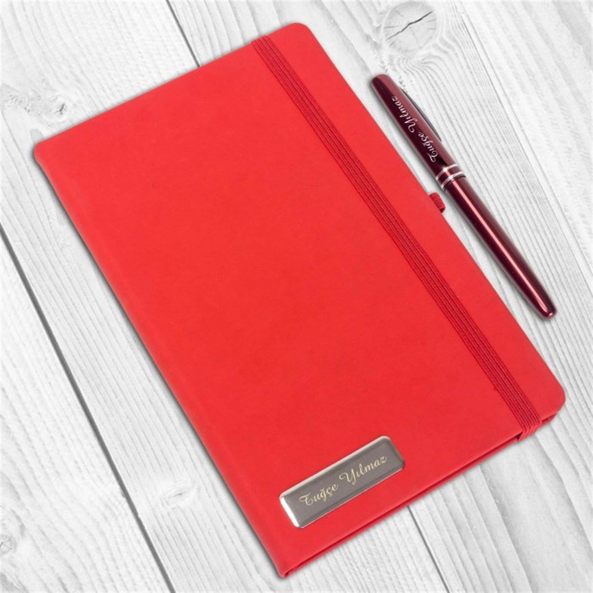 Kişiye Özel Lastikli Kırmızı Defter​ ve Kalem Seti