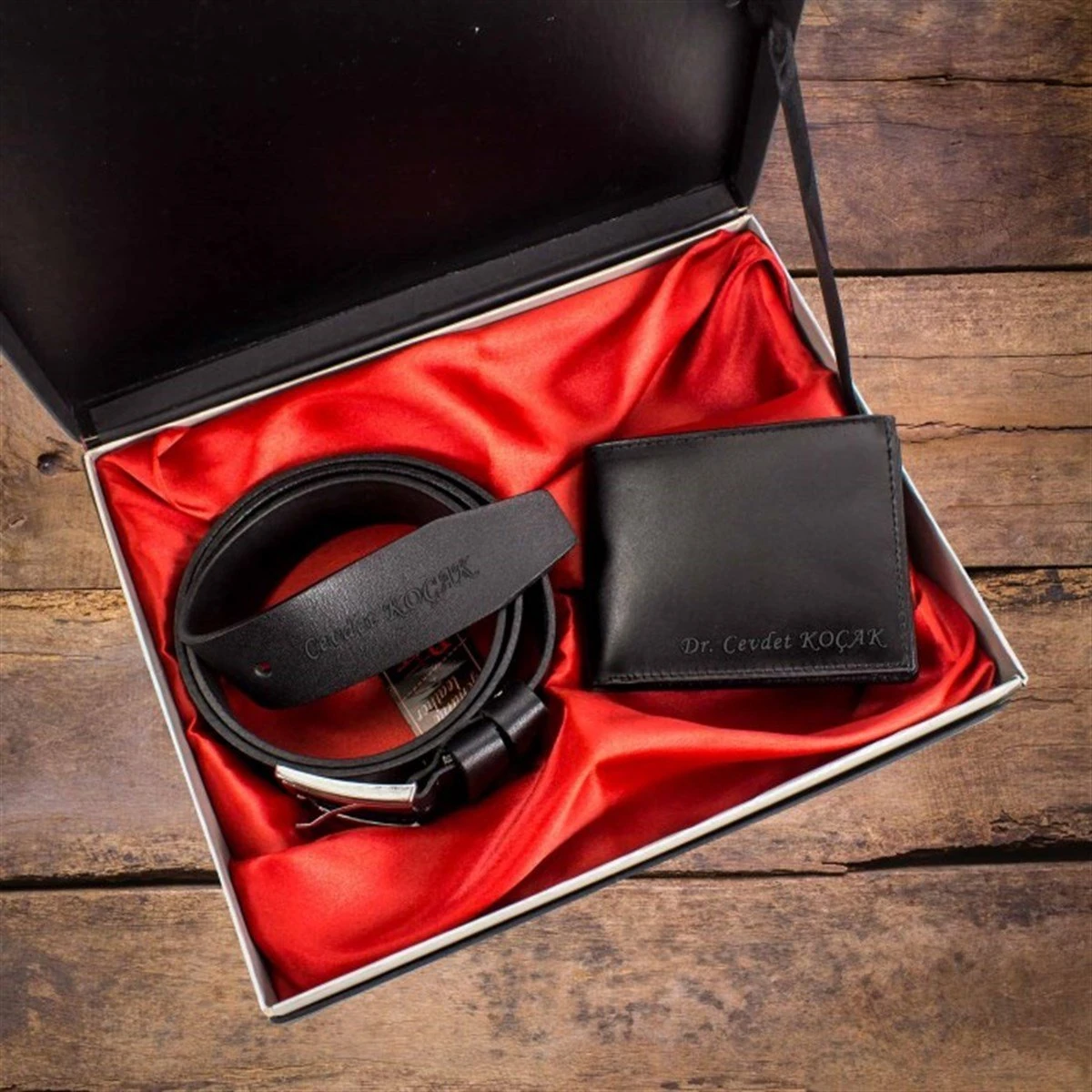 Kişiye Özel Deri Cüzdan ve Kemer Seti Tasarım Kutulu