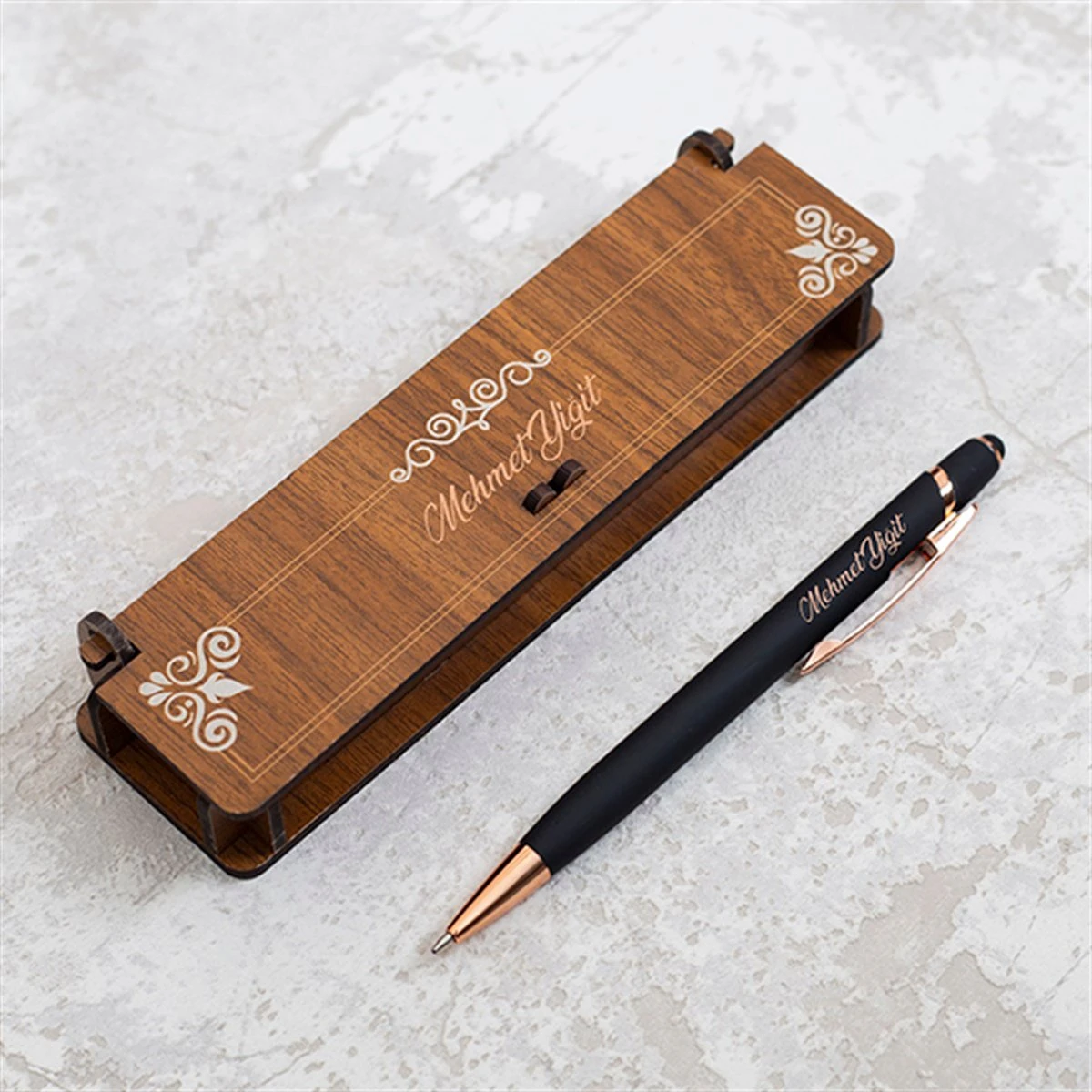 Kişiye Özel Exclusive Ahşap Kutulu Tükenmez Kalem Siyah