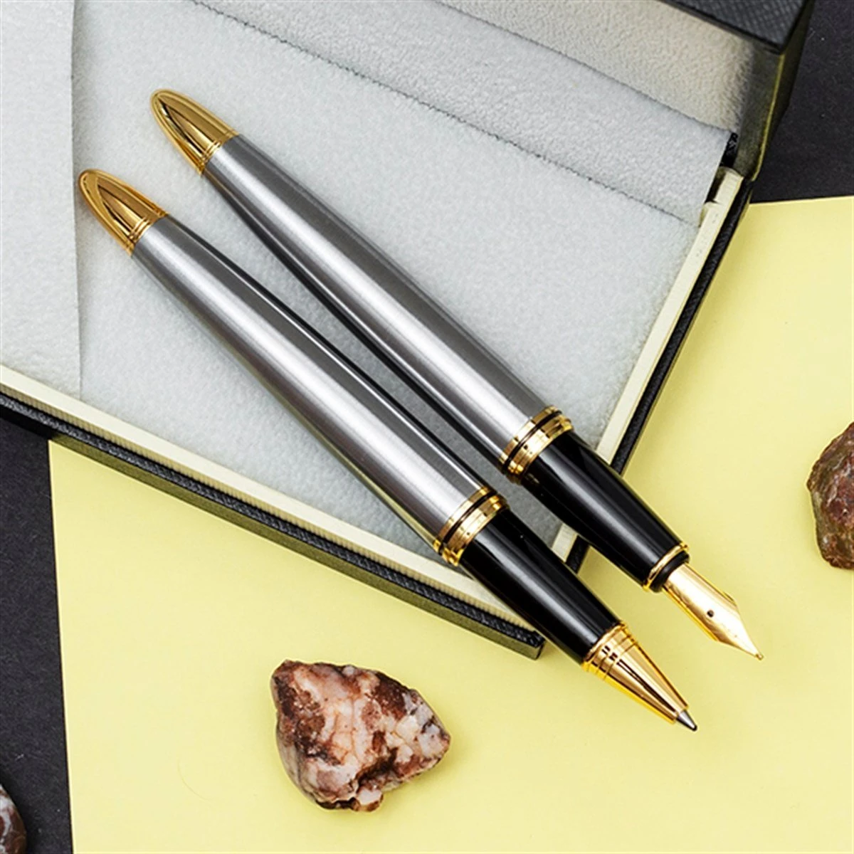 Scrikss Knight 88 İsme Özel 2'li Roller ve Dolma Kalem Seti - Gold Renk