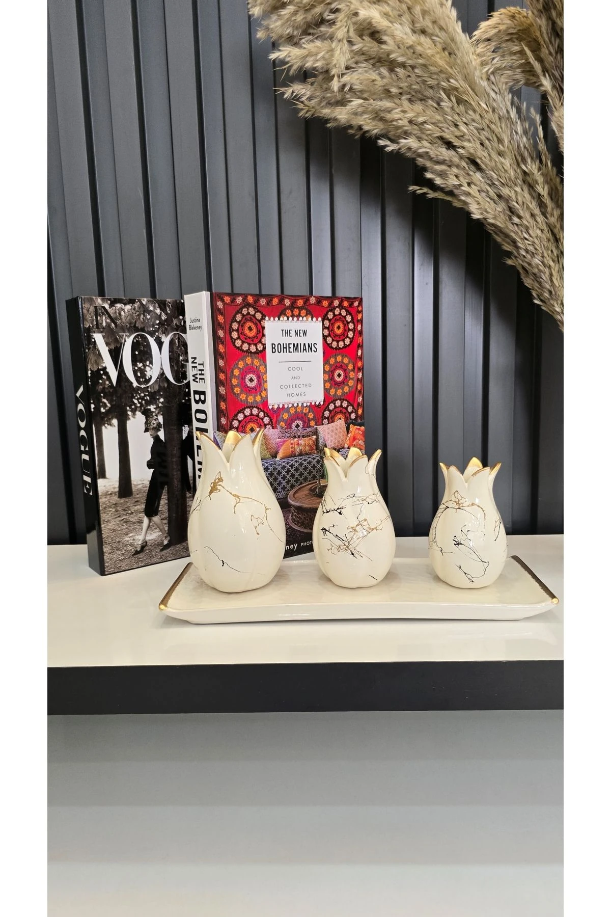 El Yapımı 3 lü Dekoratif Seramik Lale Seti Tepsili