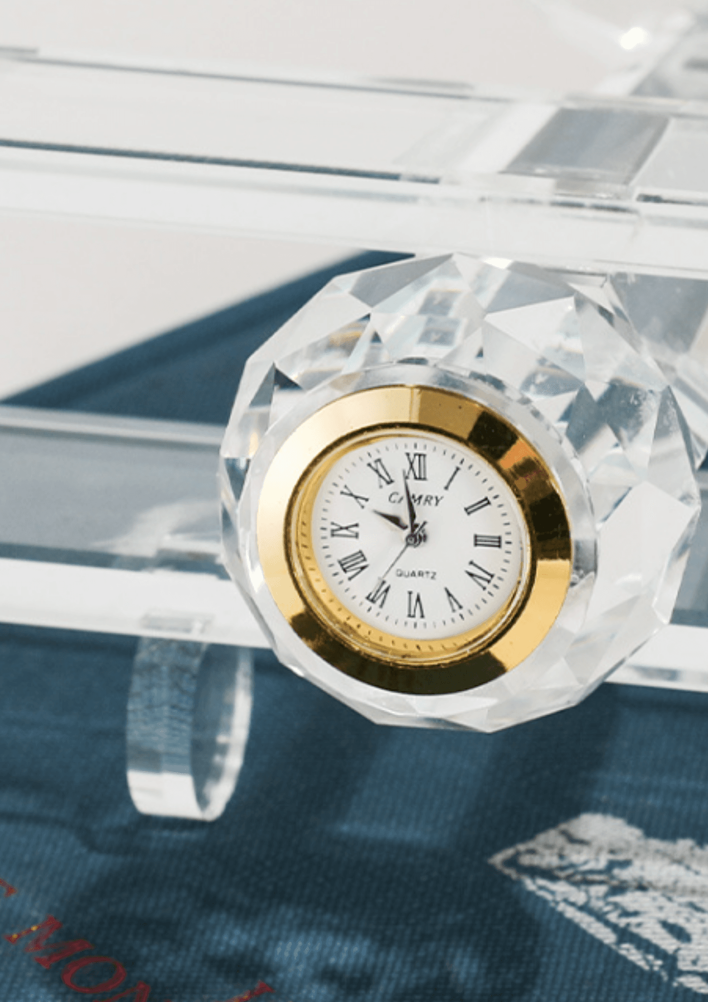 Dekoratif Kristal Cam Retro Masaüstü Saatli Uçak Tasarımlı Obje