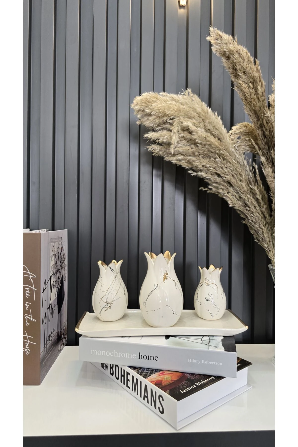 El Yapımı 3 lü Dekoratif Seramik Lale Seti Tepsili