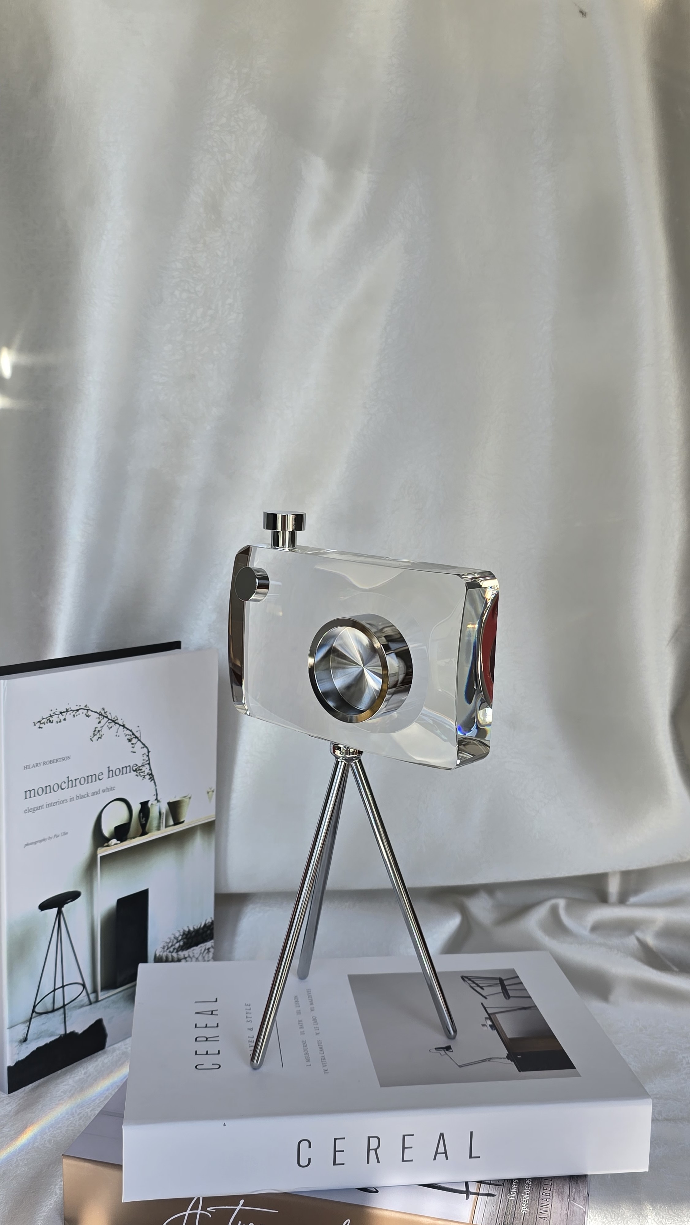 Tripot Ayaklı Kristal Cam Fotoğraf Makinesi Dekoratif Obje - Büyük Boy