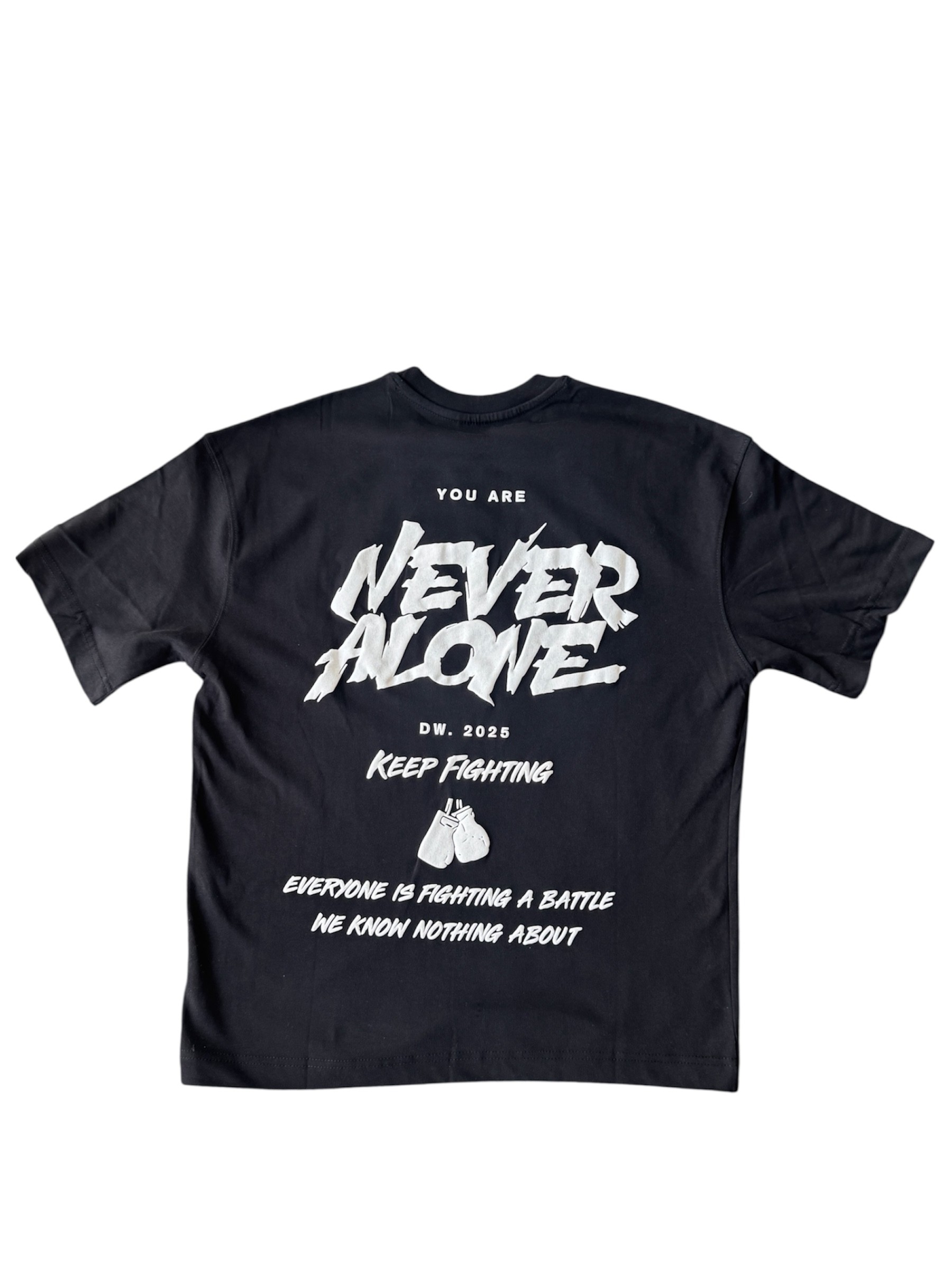 BEYAZ NEVER ALONE TSHIRT