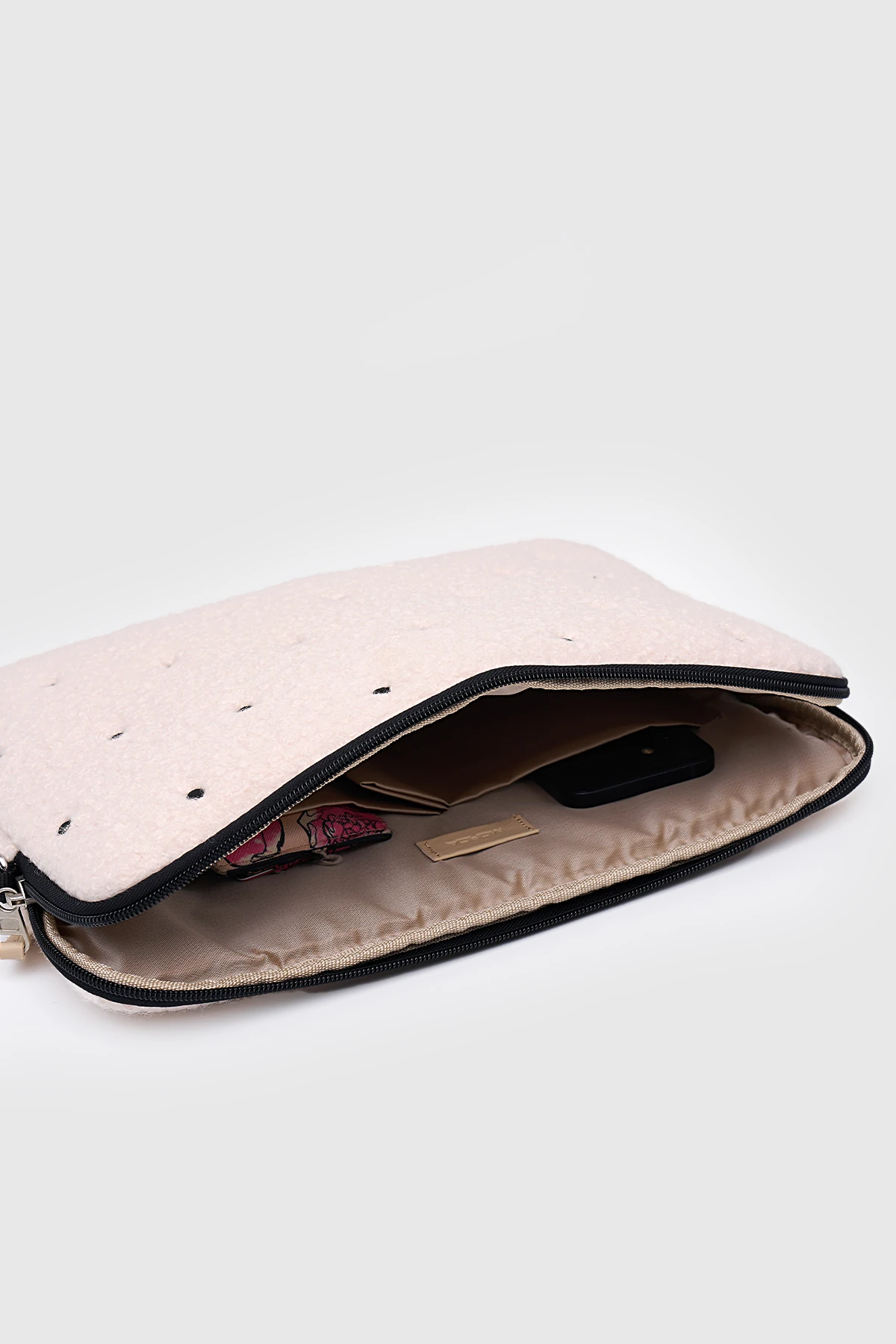 Puantiyeli Laptop Kılıfı 13" & 14" İnç Uyumlu - Bej