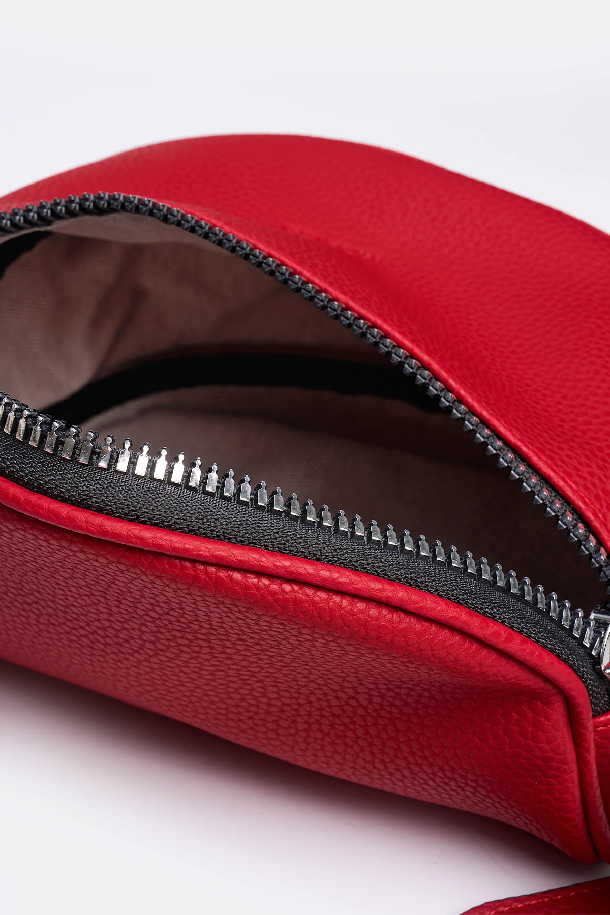 Çapraz Askılı Kadın Vücut Çantası & Body Bag - Kırmızı