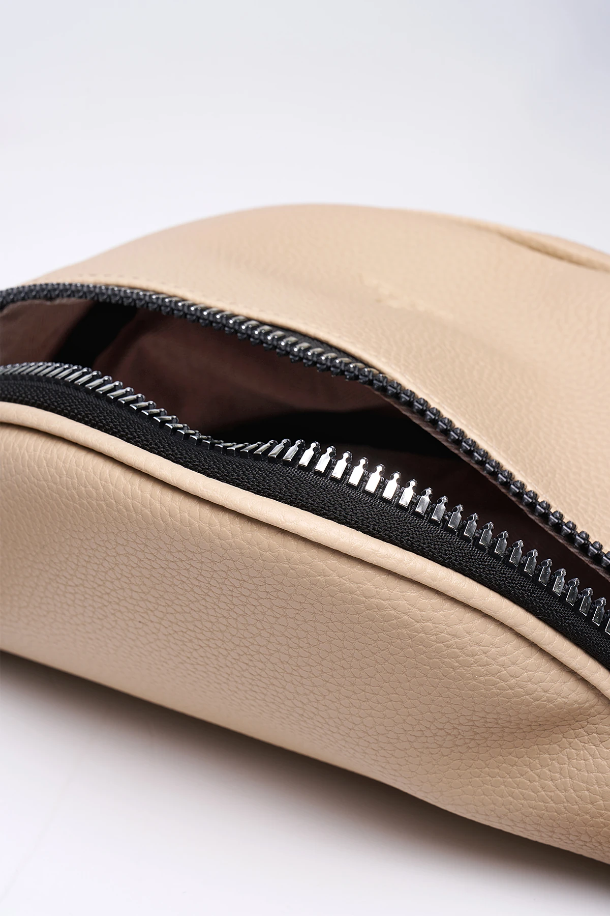 Çapraz Askılı Kadın Vücut Çantası & Body Bag - Bej