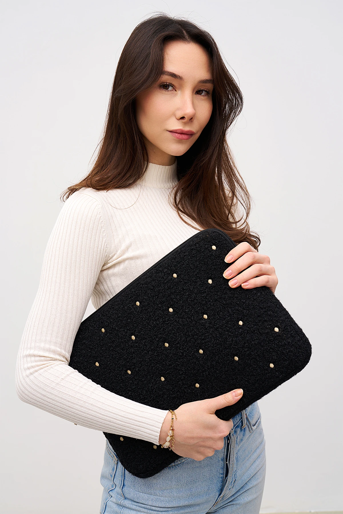 Puantiyeli Laptop Kılıfı 13" & 14" İnç Uyumlu - Siyah