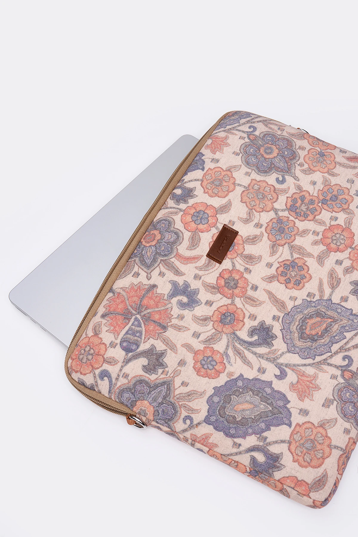 Kapitone Laptop Kılıfı 15" & 16" İnç Antik