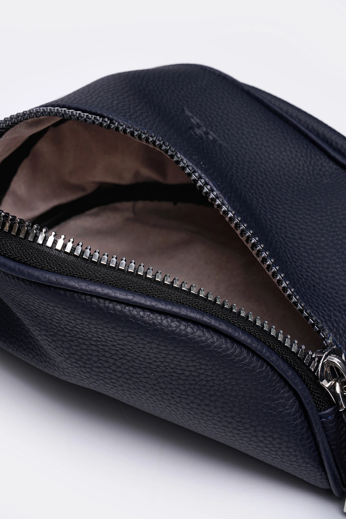 Çapraz Askılı Kadın Vücut Çantası & Body Bag - Lacivert