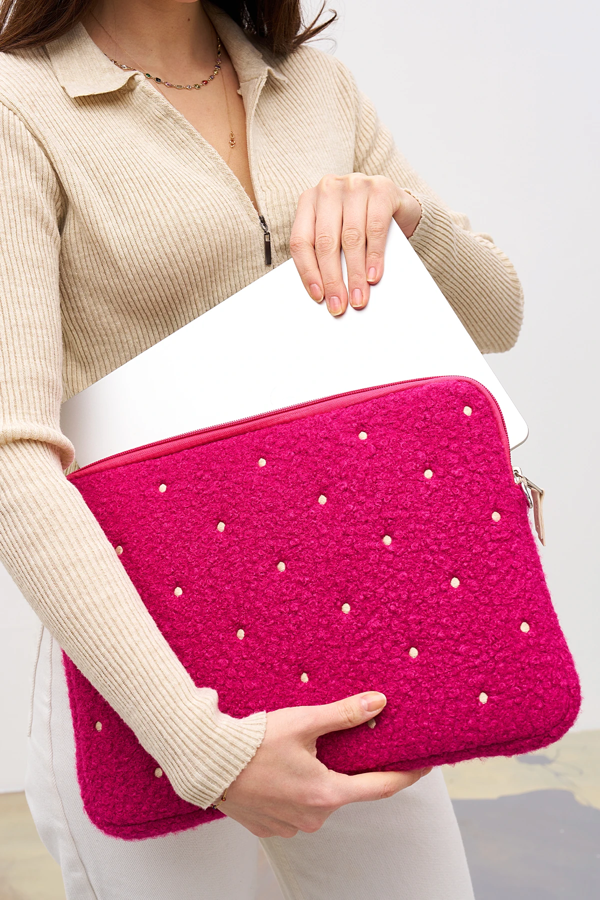 Puantiyeli Laptop Kılıfı 13" & 14" İnç Uyumlu - Fuşya