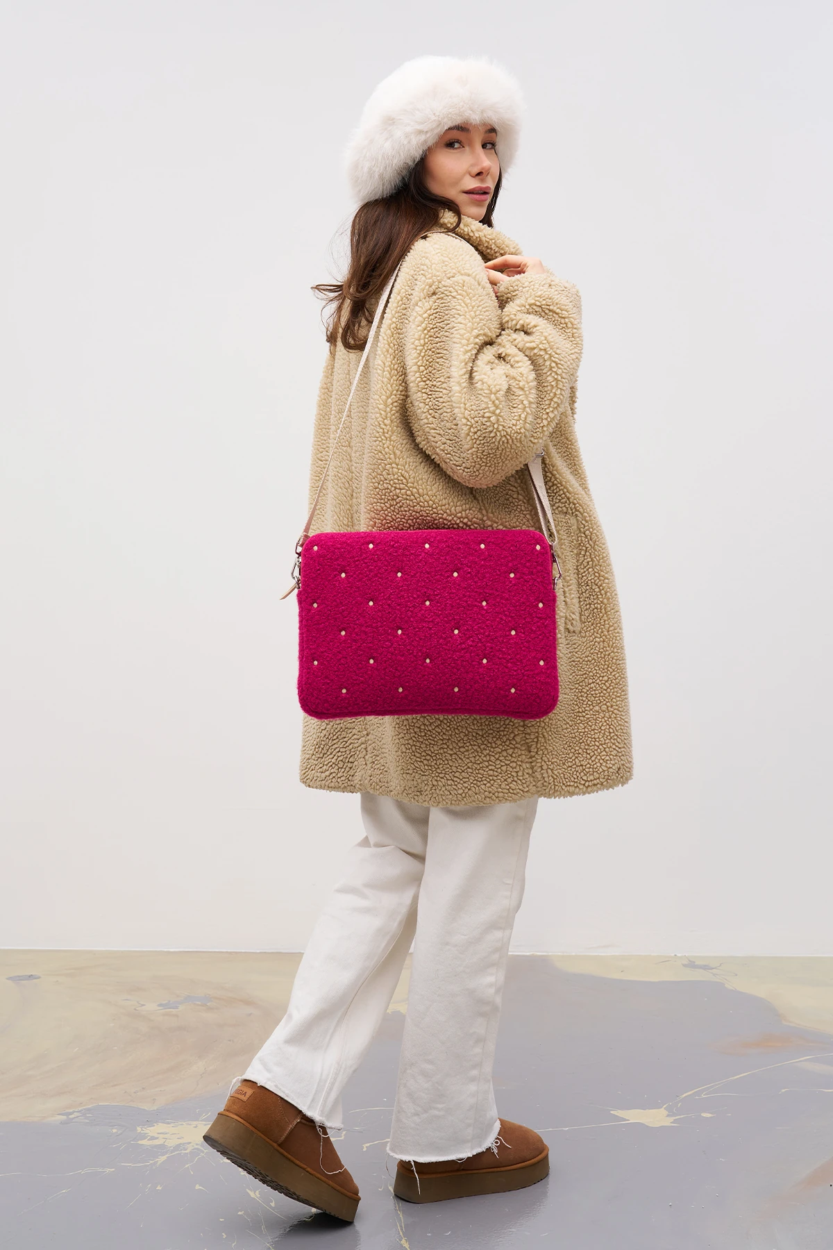 Puantiyeli Laptop Kılıfı 13" & 14" İnç Uyumlu - Fuşya