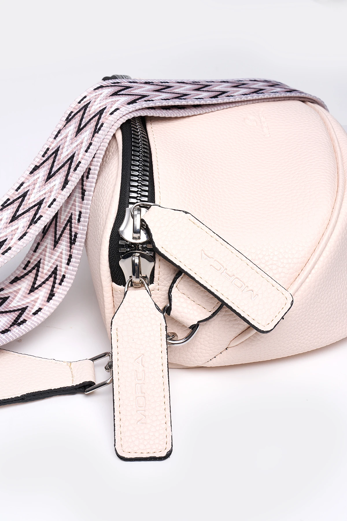 Çapraz Askılı Kadın Vücut Çantası & Body Bag - Pudra
