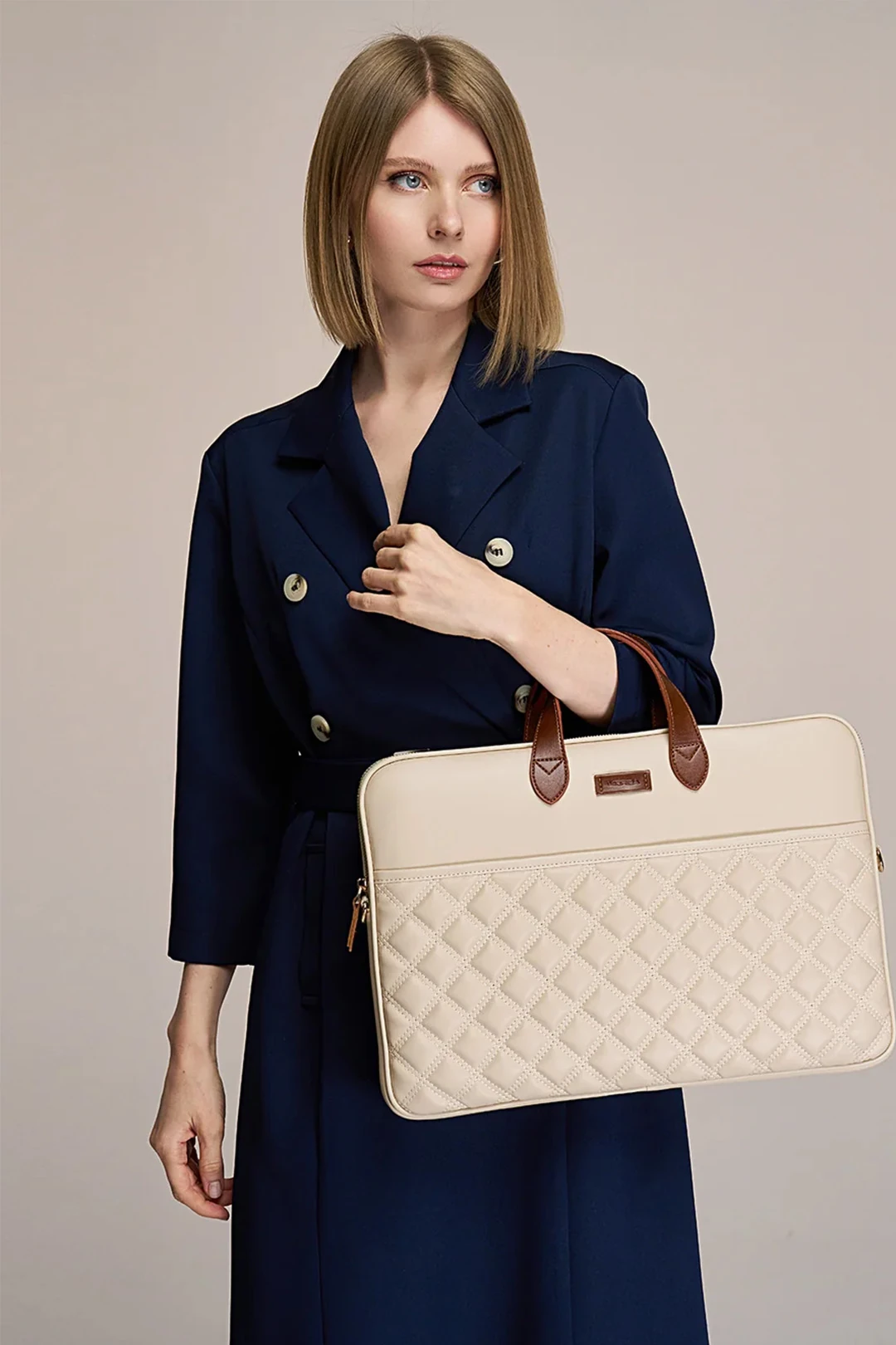 Macbook Air Pro 15" & 16" inç Laptop Evrak Çantası  - Bej