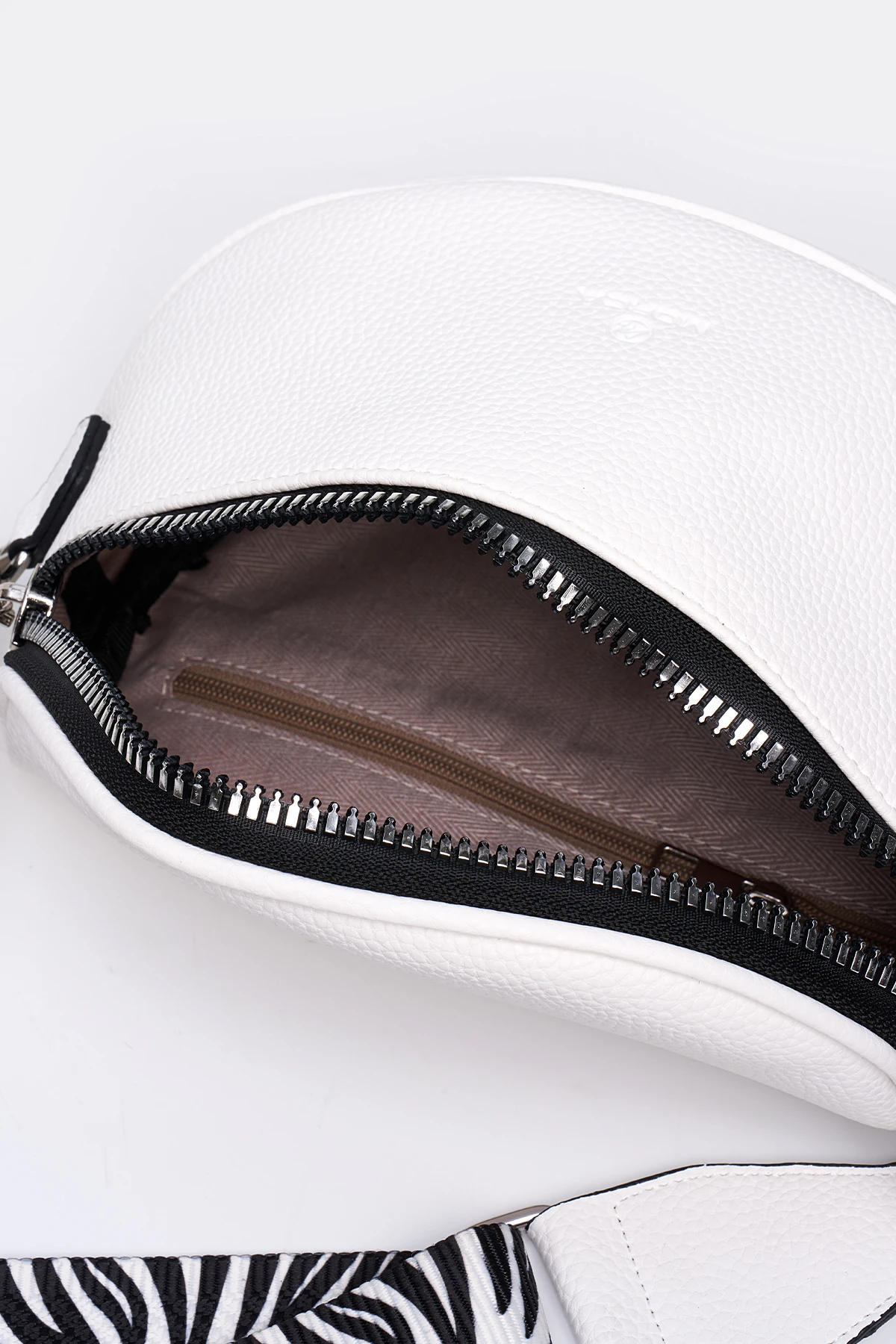 Çapraz Askılı Kadın Vücut Çantası & Body Bag - Beyaz