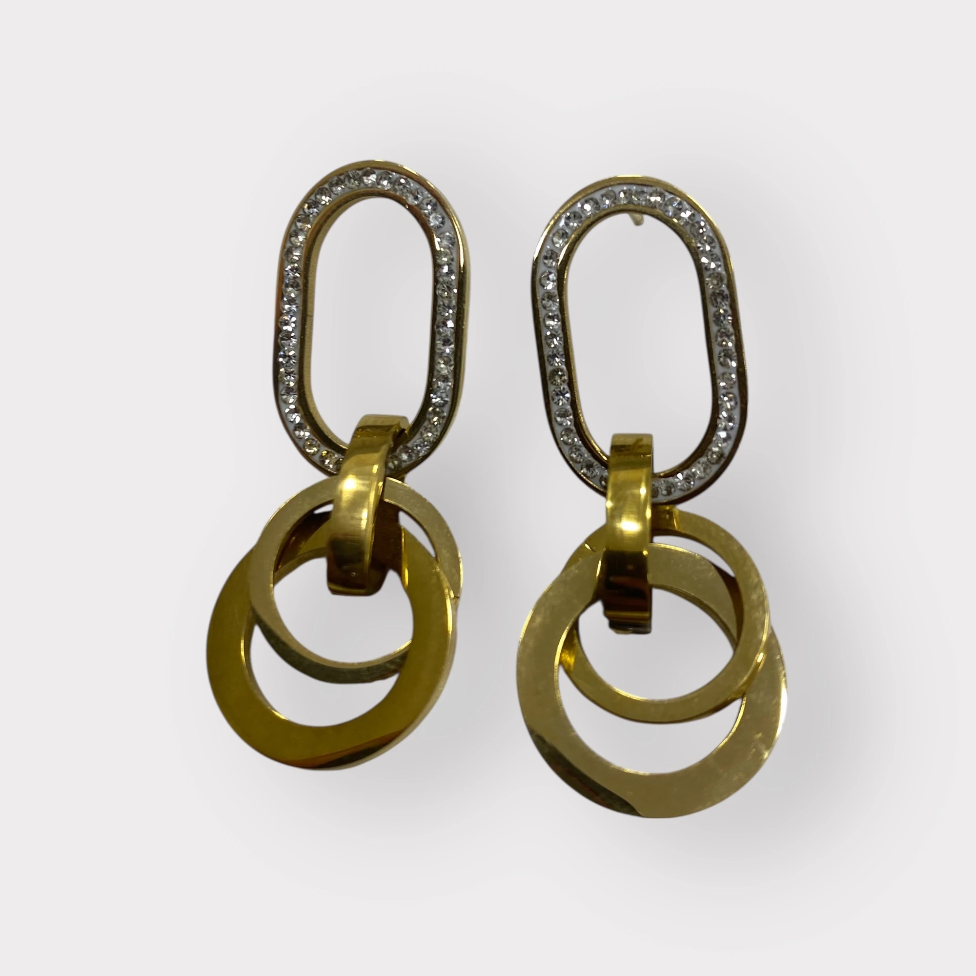 TAŞLI SALLANTILI ÇELİK KÜPE