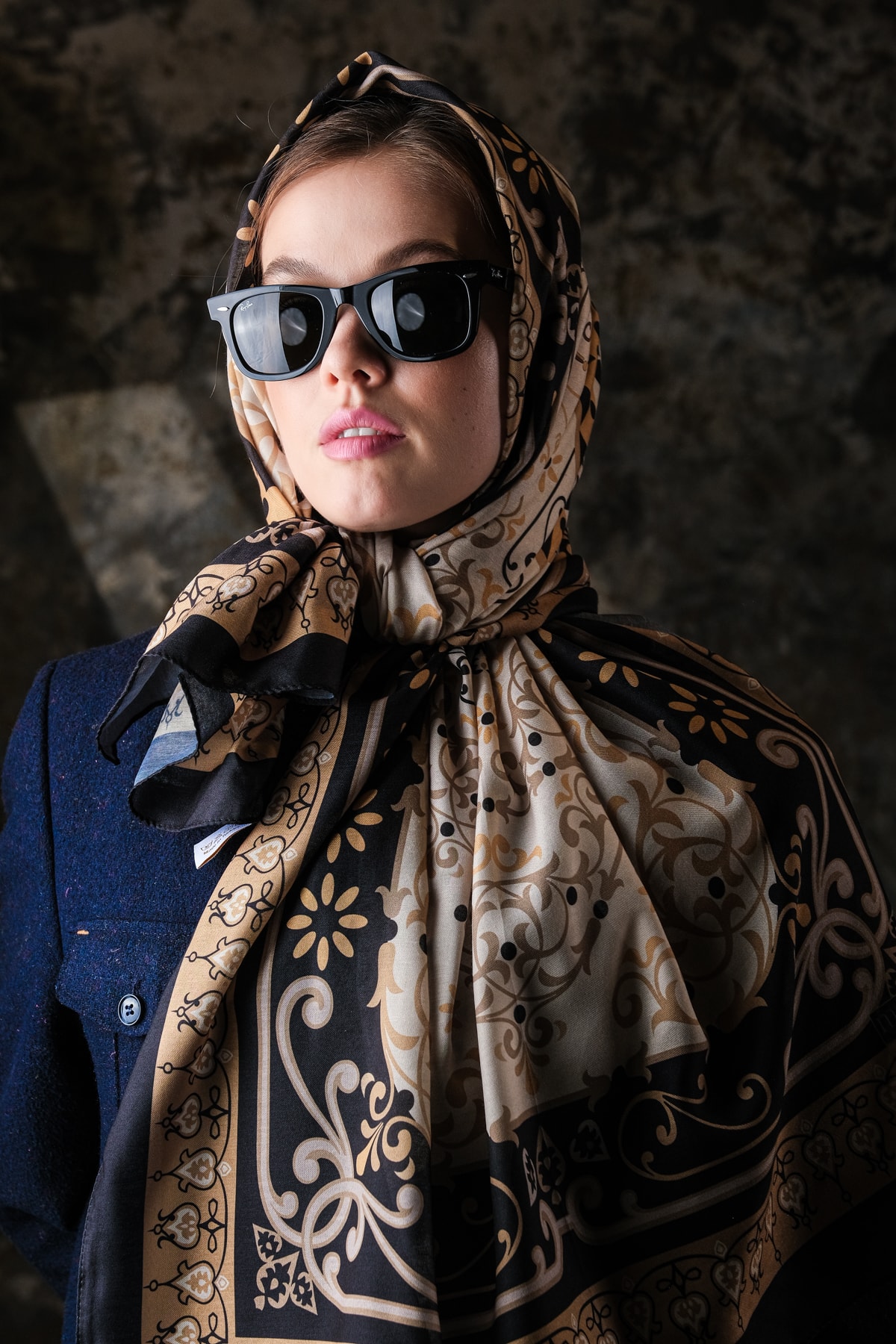 Noor Desen Soft Vual Şal Gold Siyah