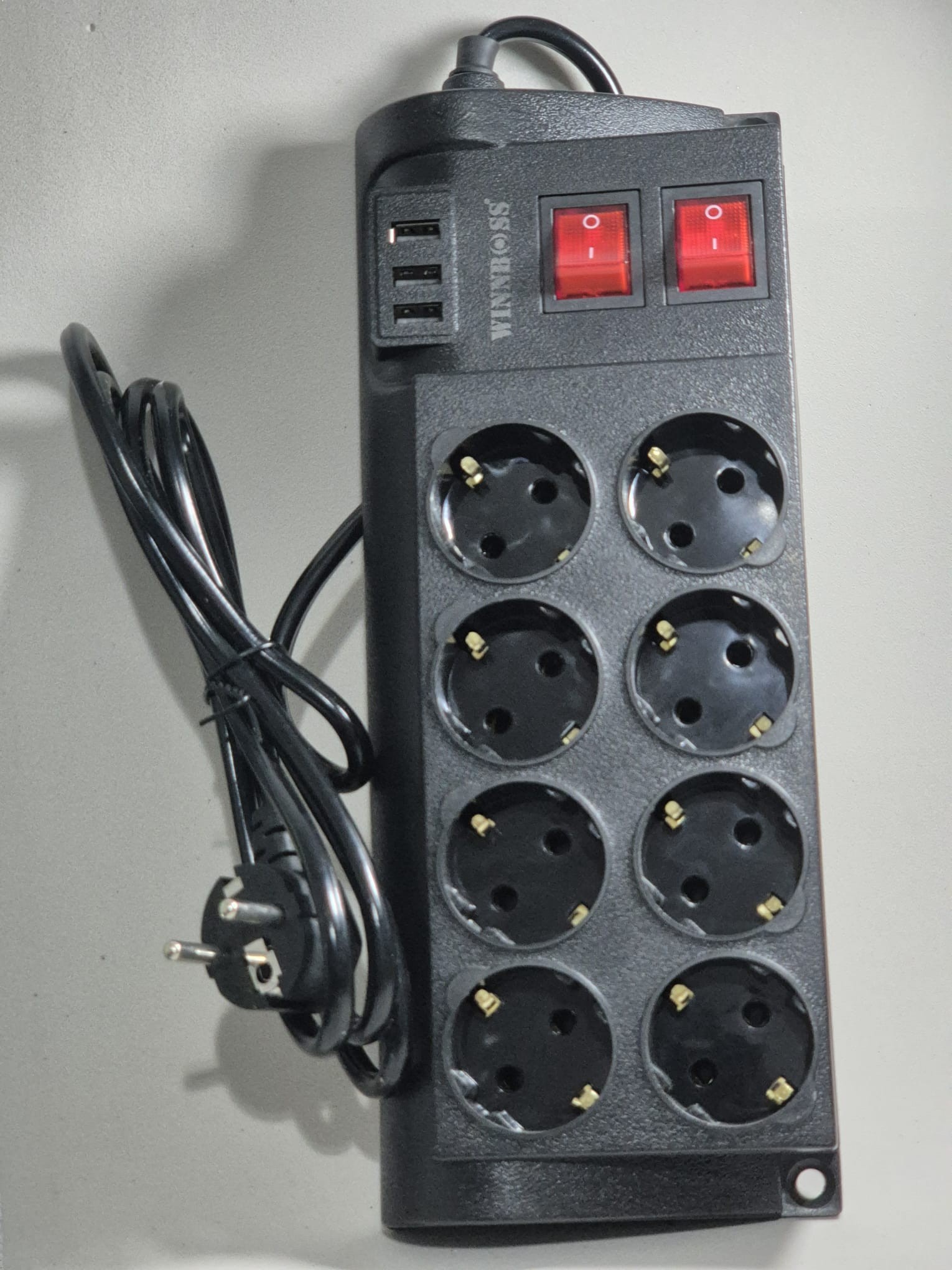 Isıya Dayanıklı Termal Akım Korumalı 2 Metre 16A 4000W 8li Priz ve 3 Usb Li Uzatma Kablosu