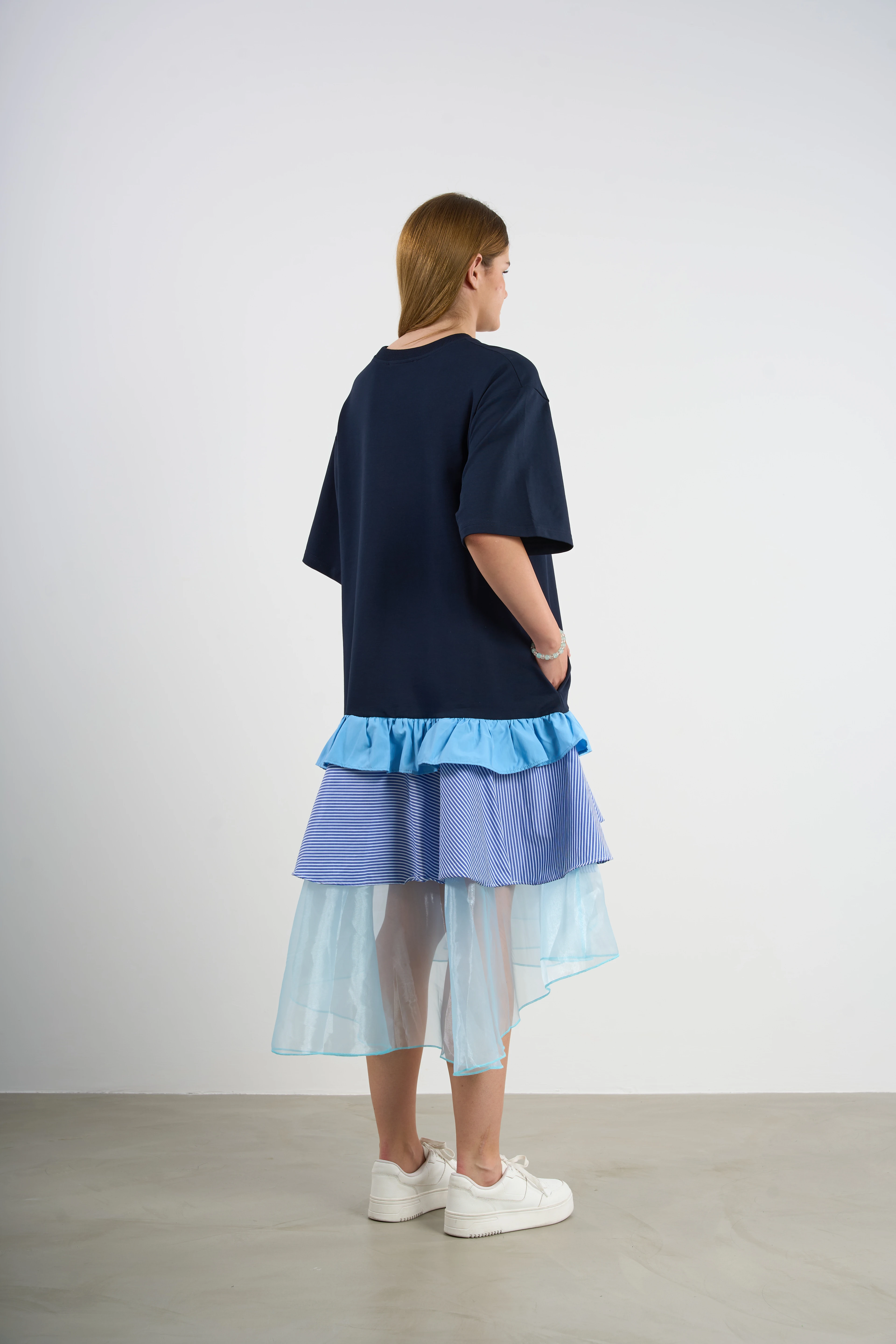 Robe d'été en jersey à manches courtes avec jupe en tulle