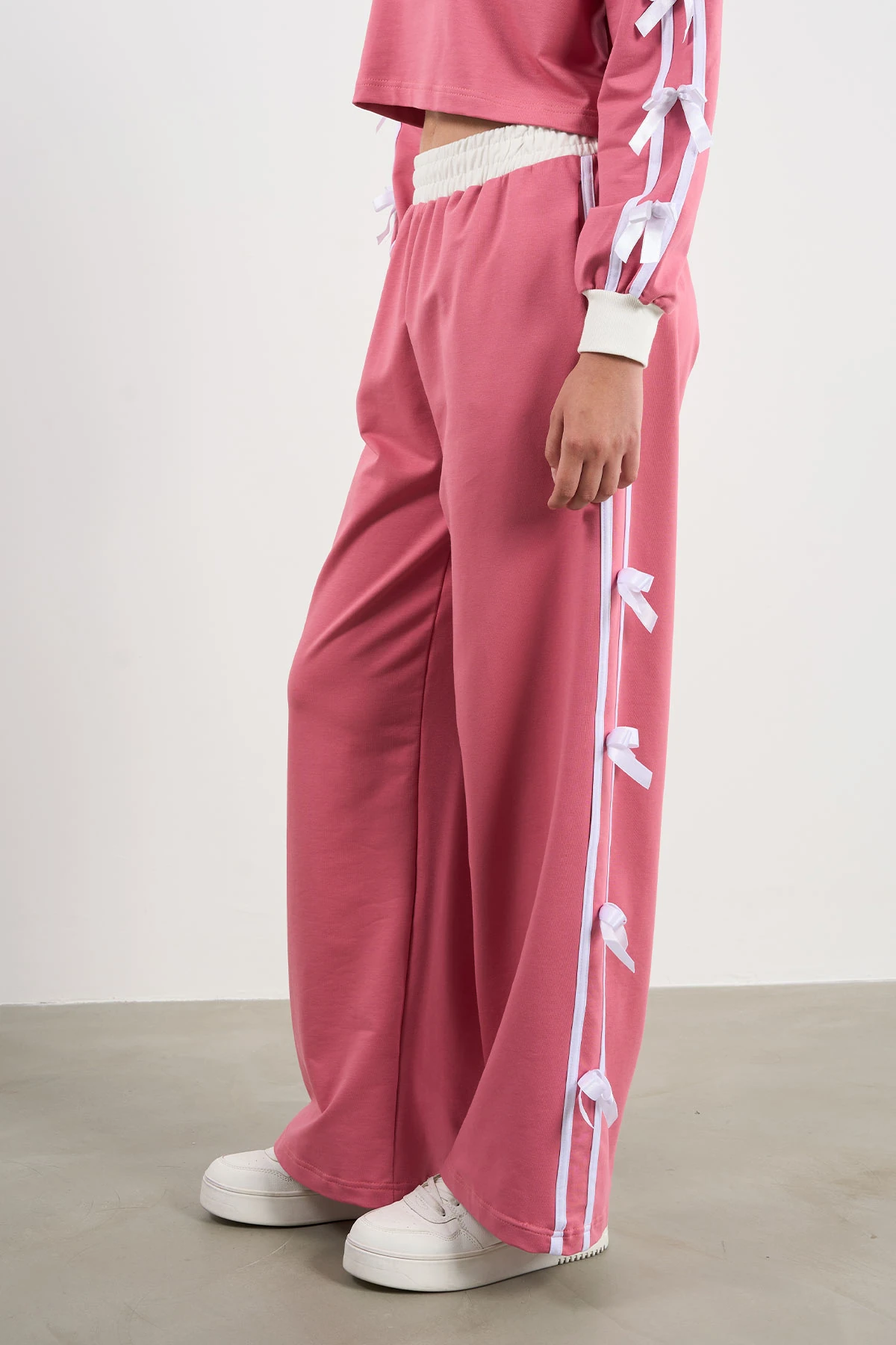 Pembe Fiyonklu Eşofman Altı | p1010