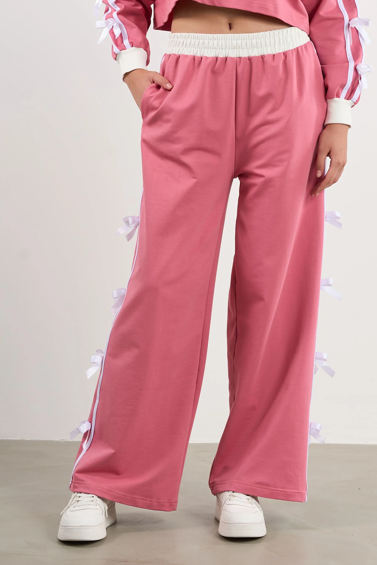 Pembe Fiyonklu Eşofman Altı | p1010