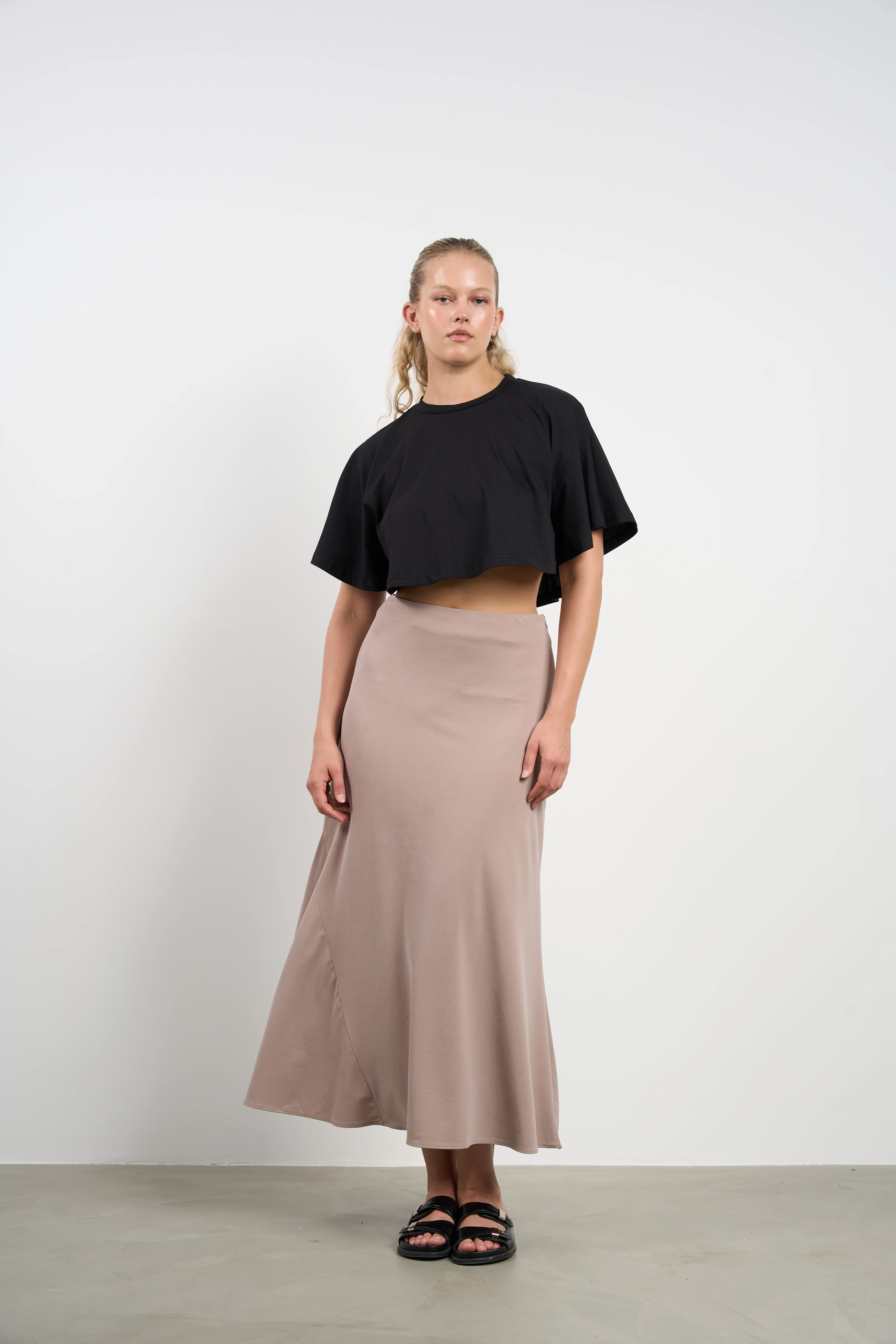 Kupuklu etek | 36-42 | 25503 - CRM