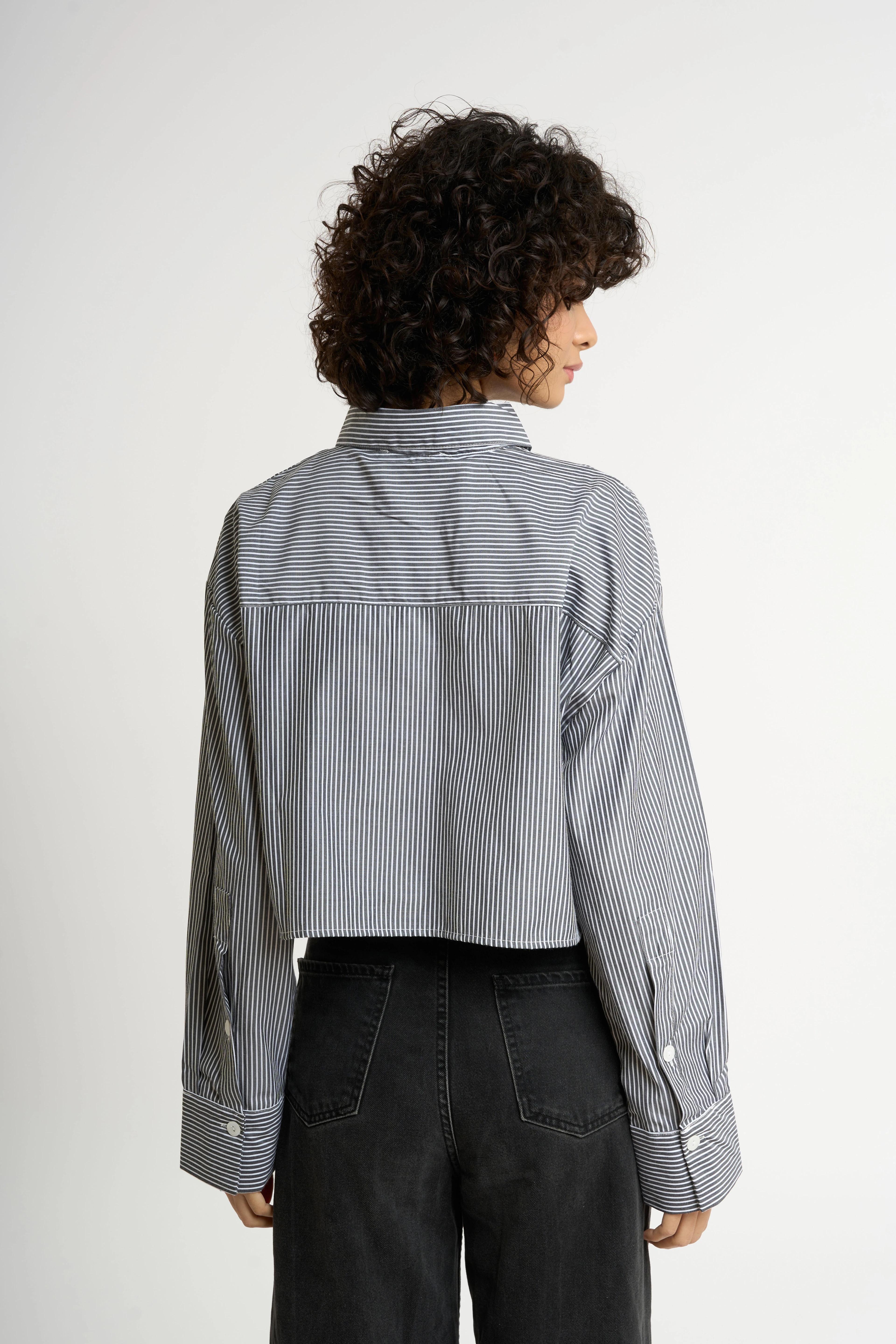 Açık Mavi-büyük Cep Detaylı Çizgili Crop Gömlek