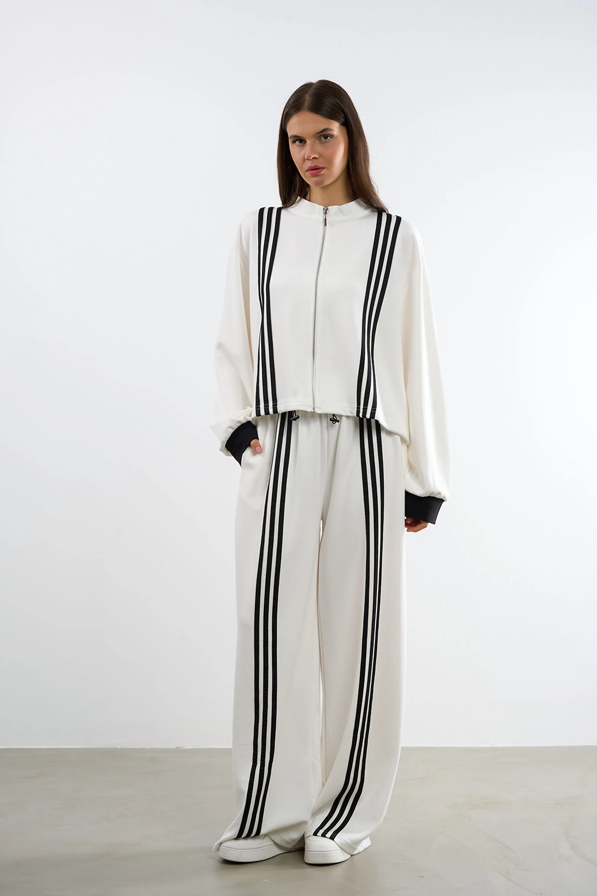 Şeritli Alt Üst Eşofman Takımı | 25260 | 36-50 - WHT