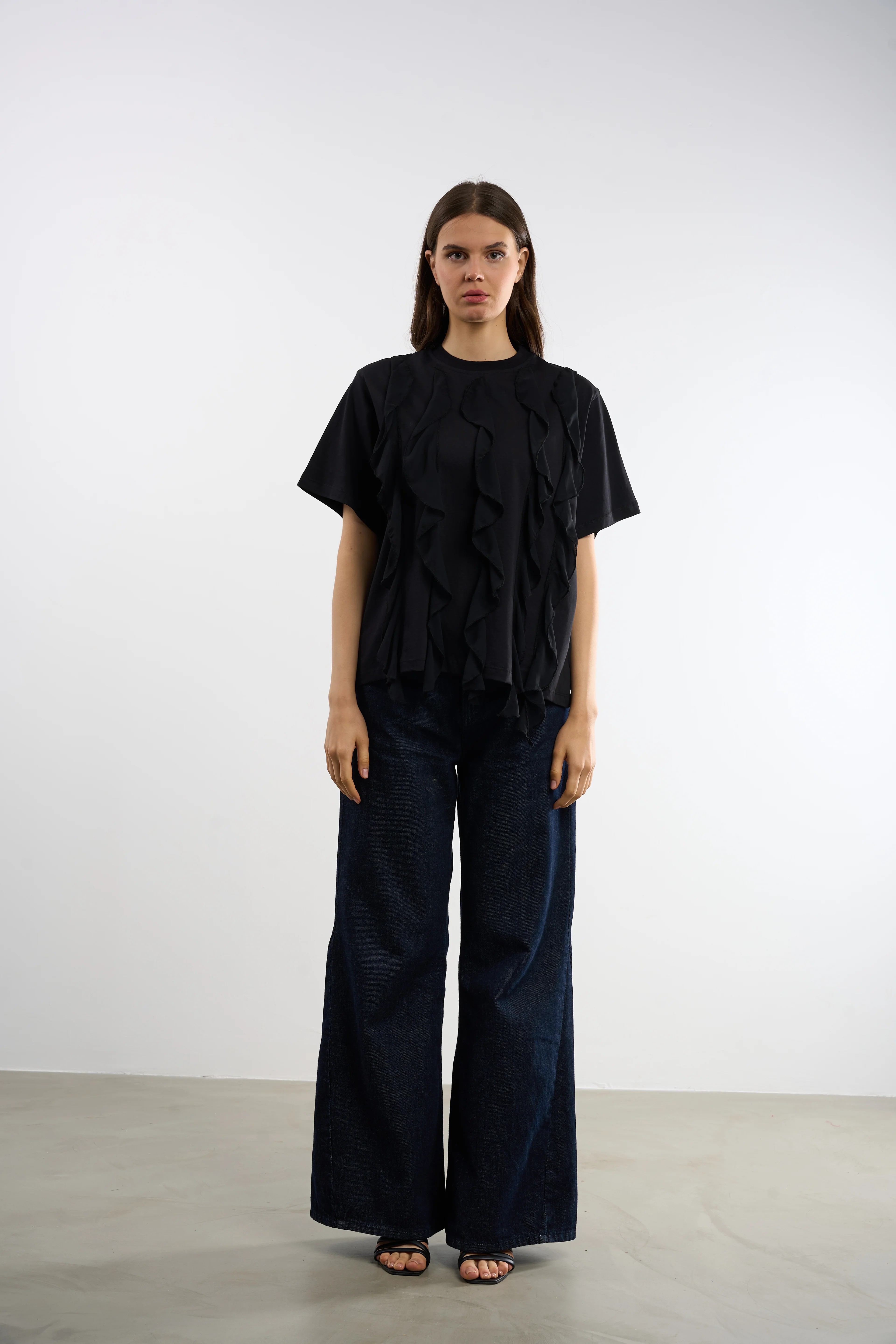 Volanlı T-shirt - BLK