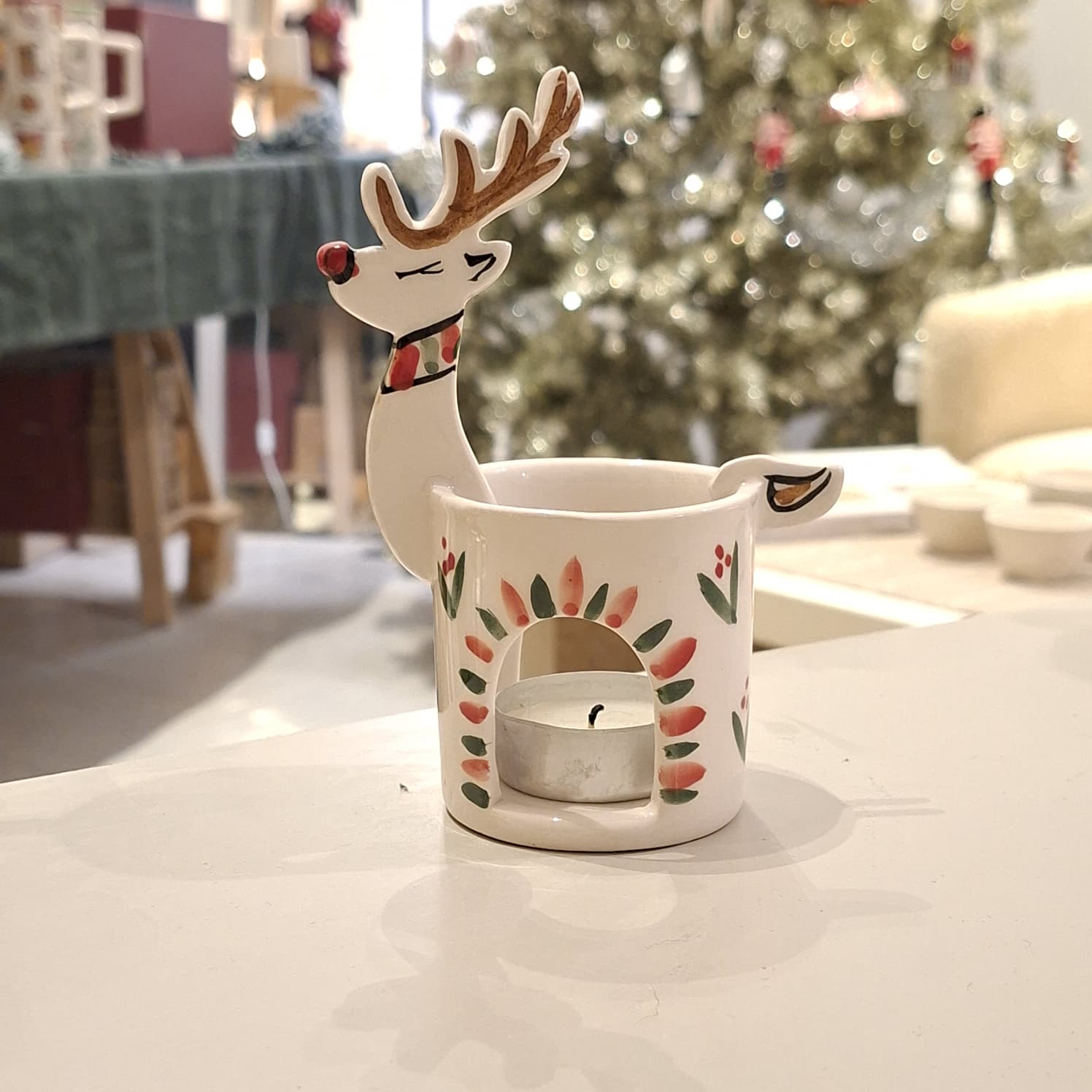 El Yapımı Seramik Geyik Mumluk