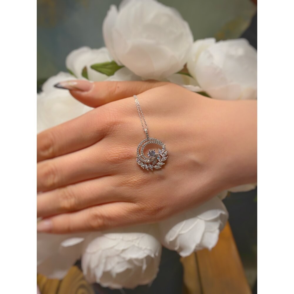Effective Diamond Markiz Demeti Gümüş Kolye