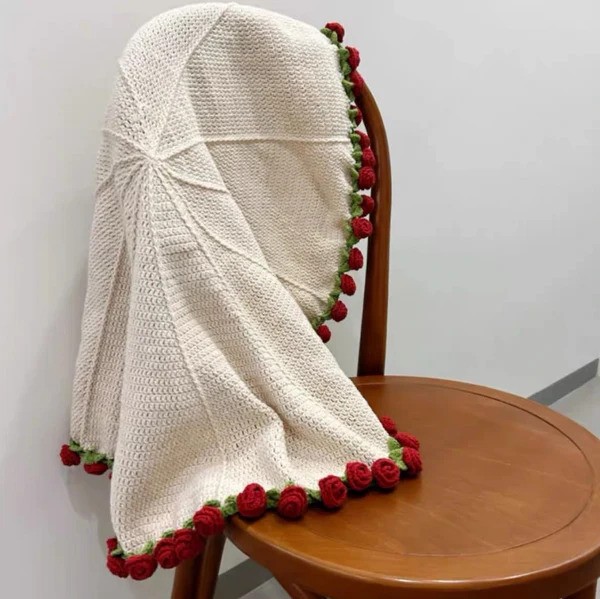 El Yapımı Kırmızı Gül Detaylı Şal ve Battaniye (100cm)