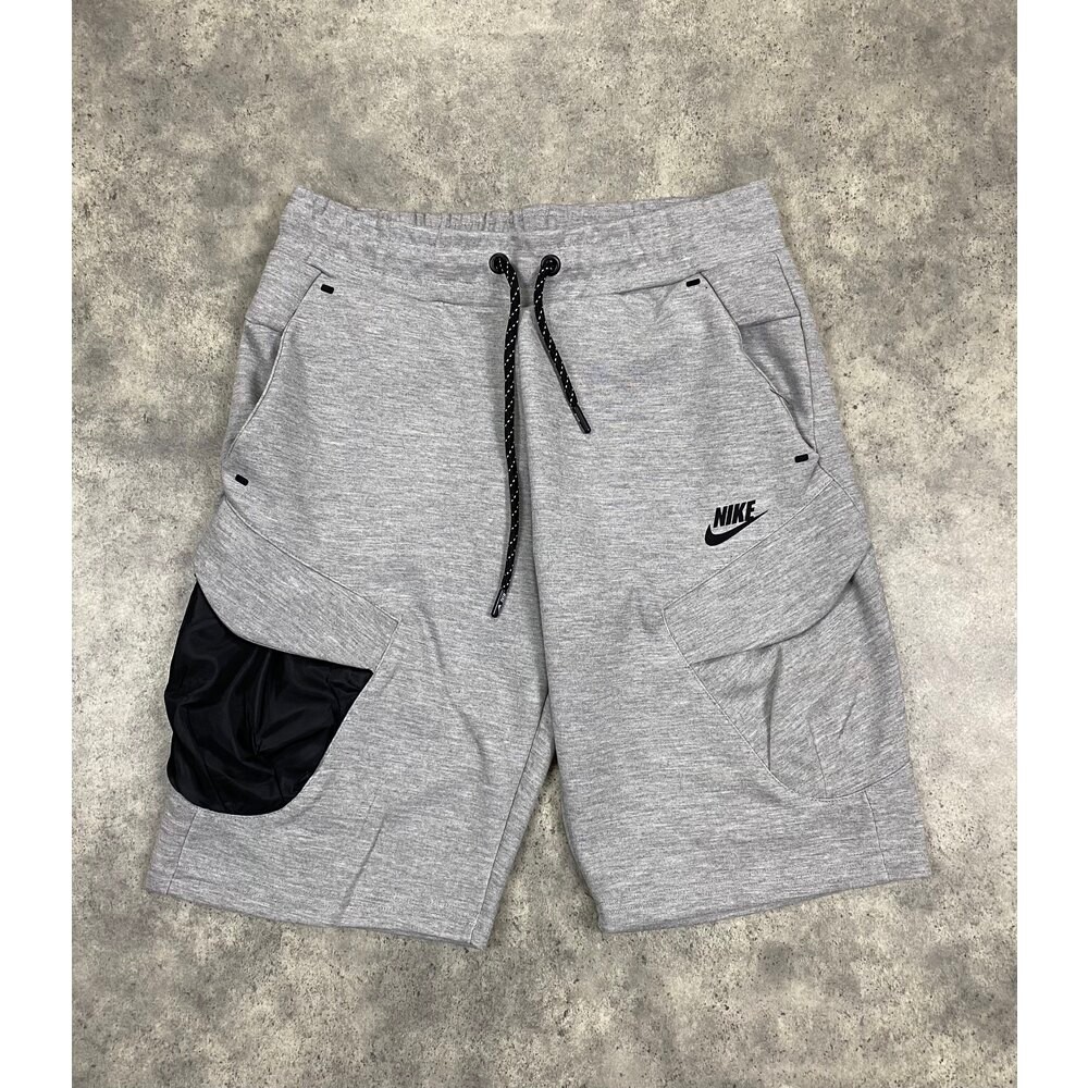 TECH FLEECE COMMANDO SHORT