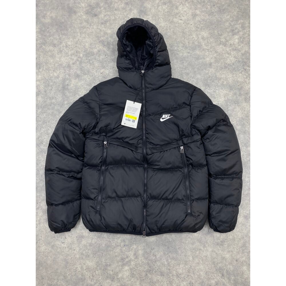 Nike Puffer Mont