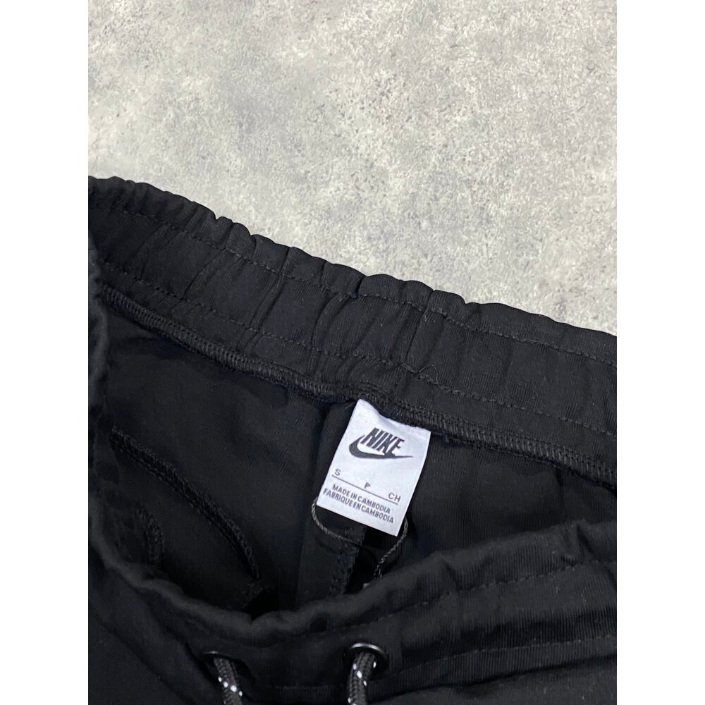 JORDAN SHORT