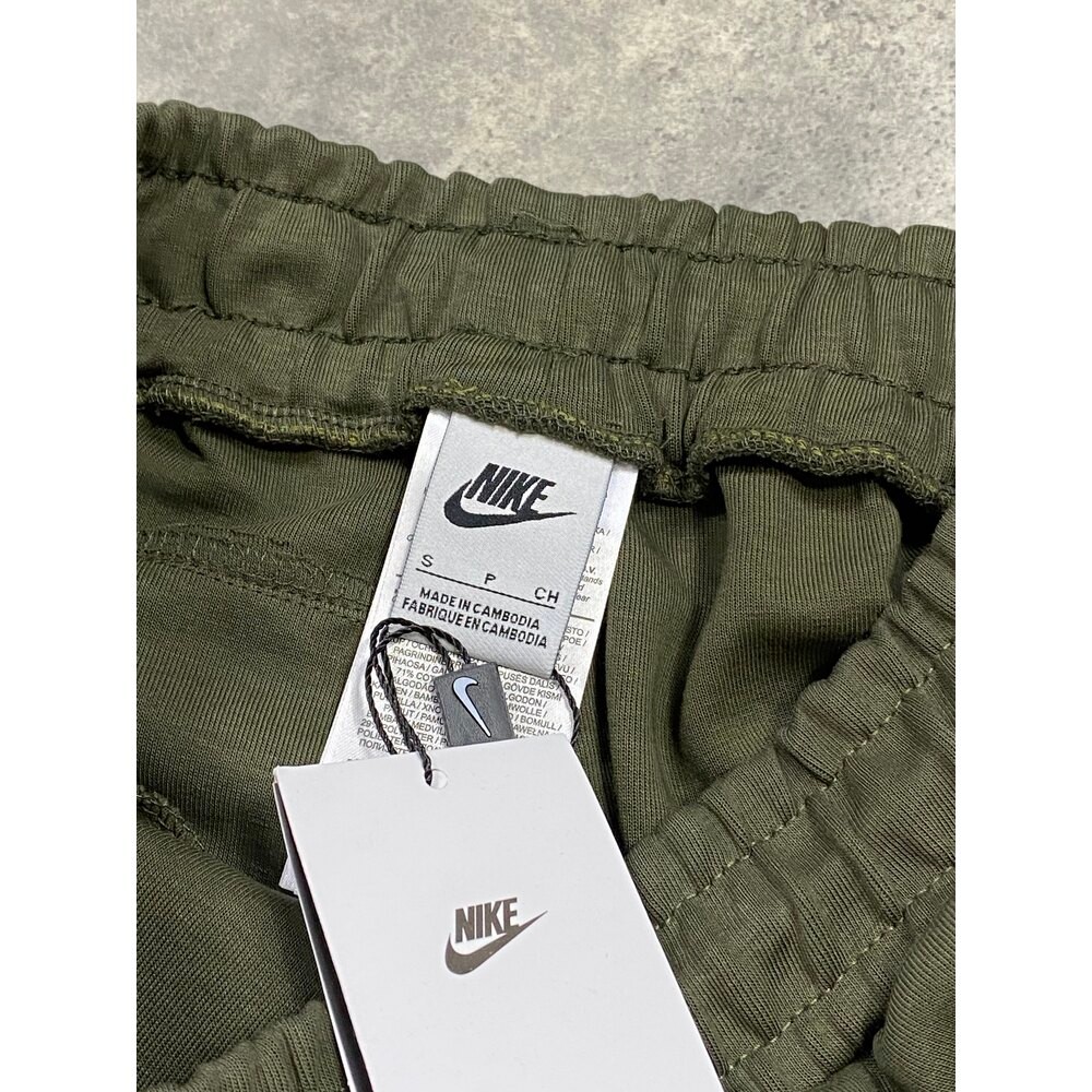 NIKE SHORT